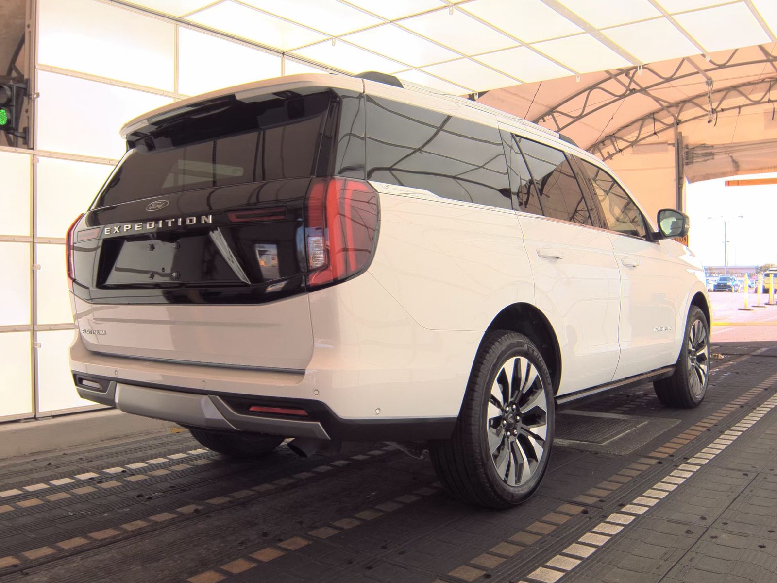 FORD EXPEDITION - 6