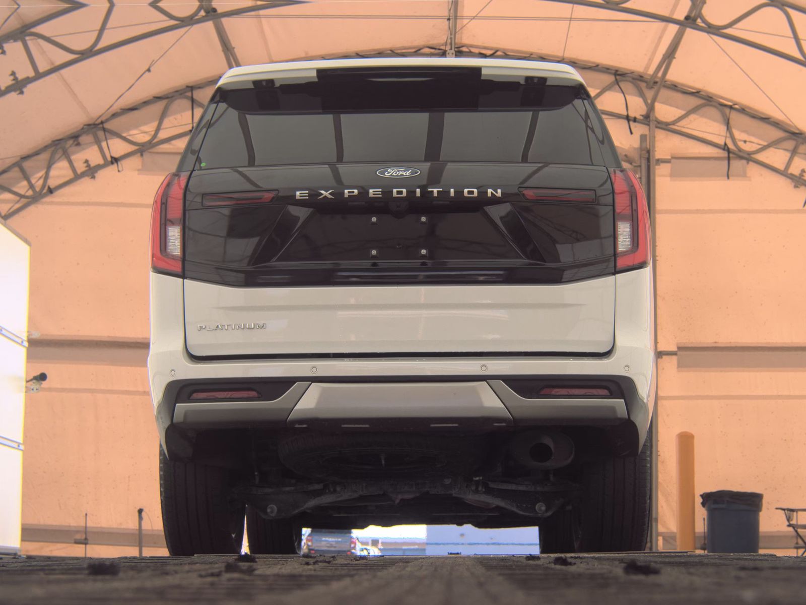 FORD EXPEDITION - 8