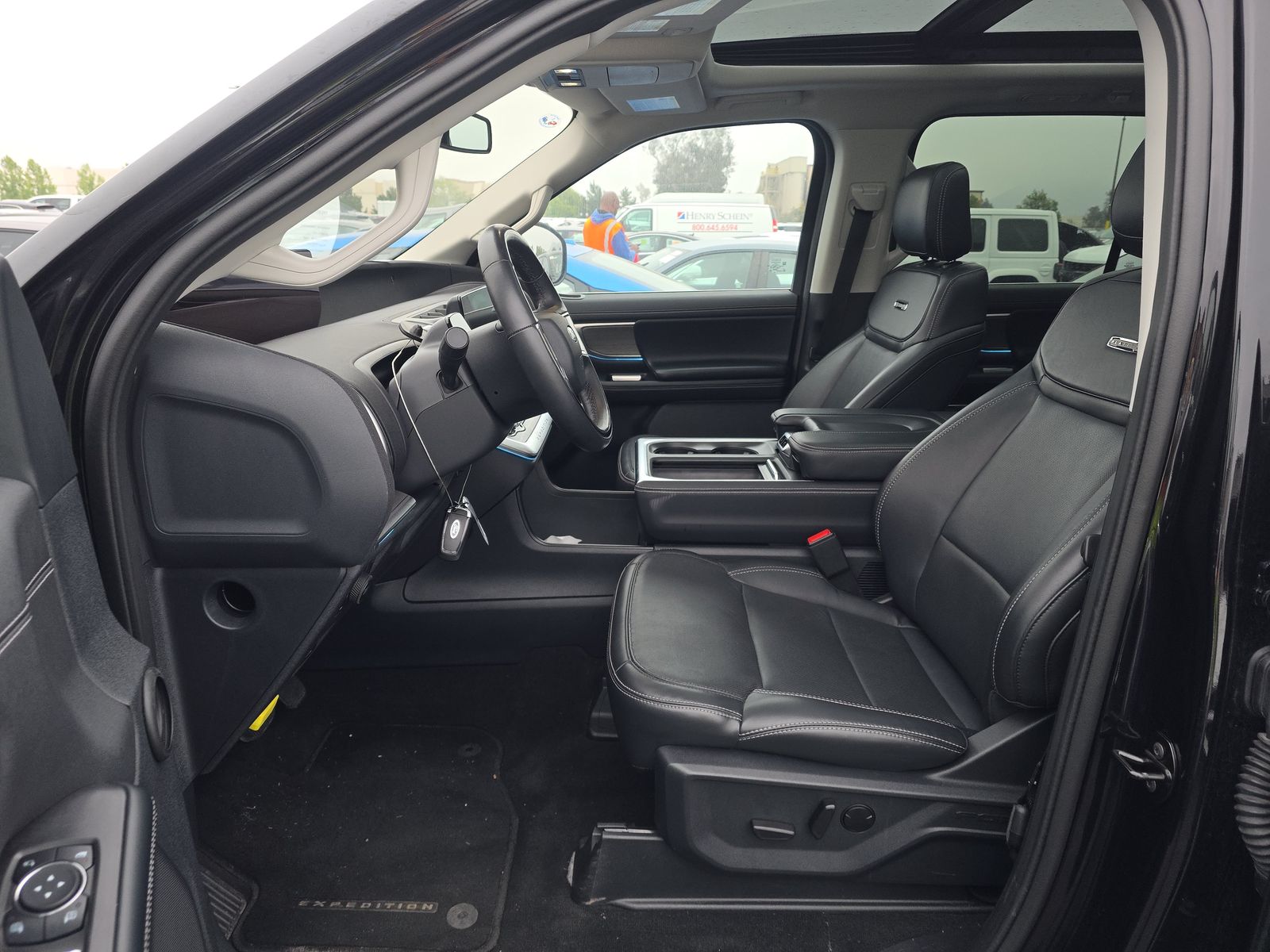FORD EXPEDITION - 8