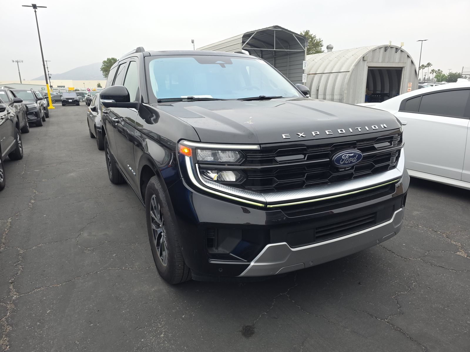 FORD EXPEDITION - 4