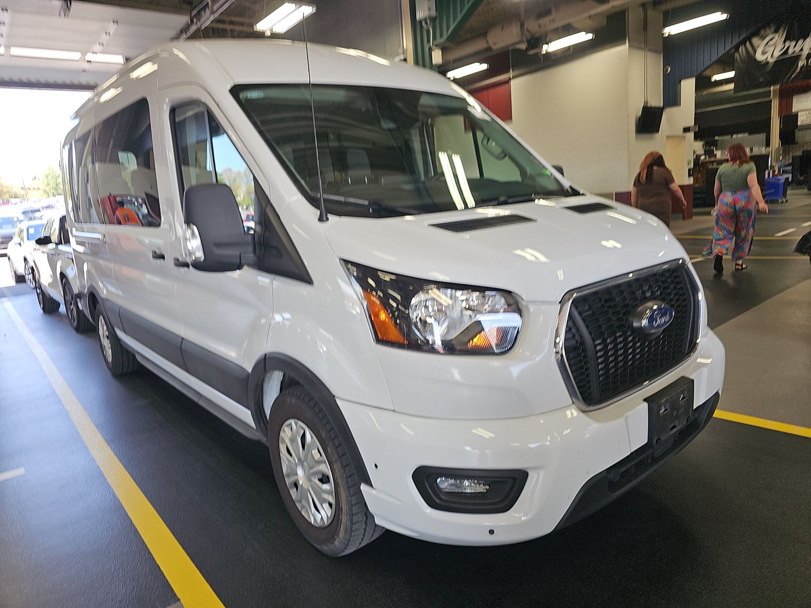 FORD TRANSIT 350 - 4
