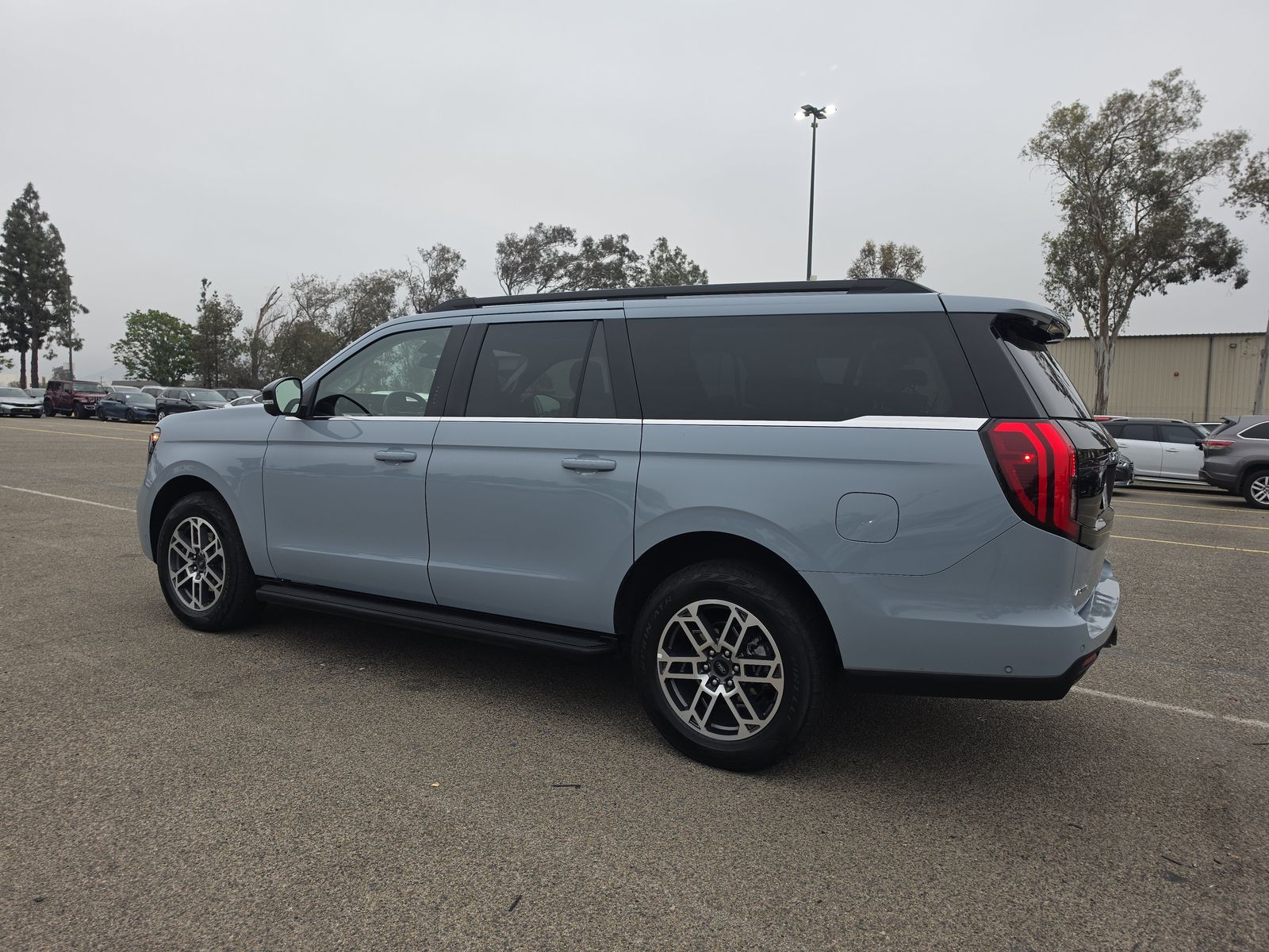 FORD EXPEDITION MAX - 7
