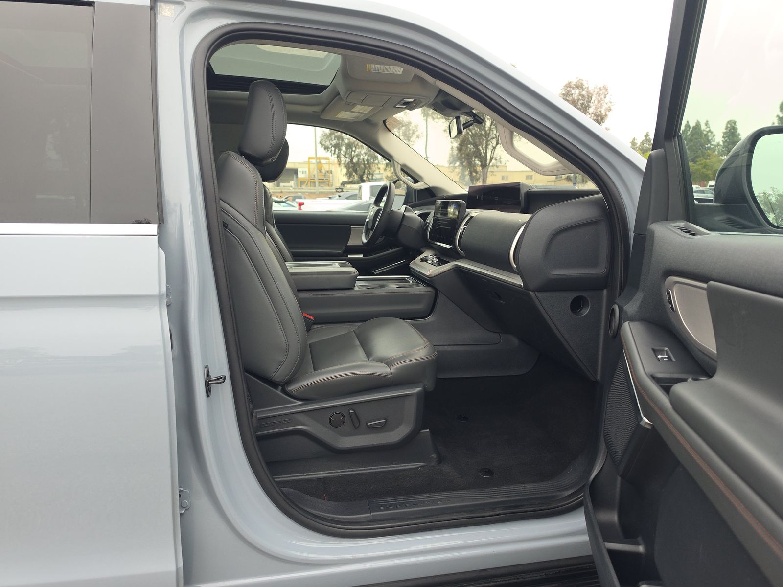 FORD EXPEDITION MAX - 9