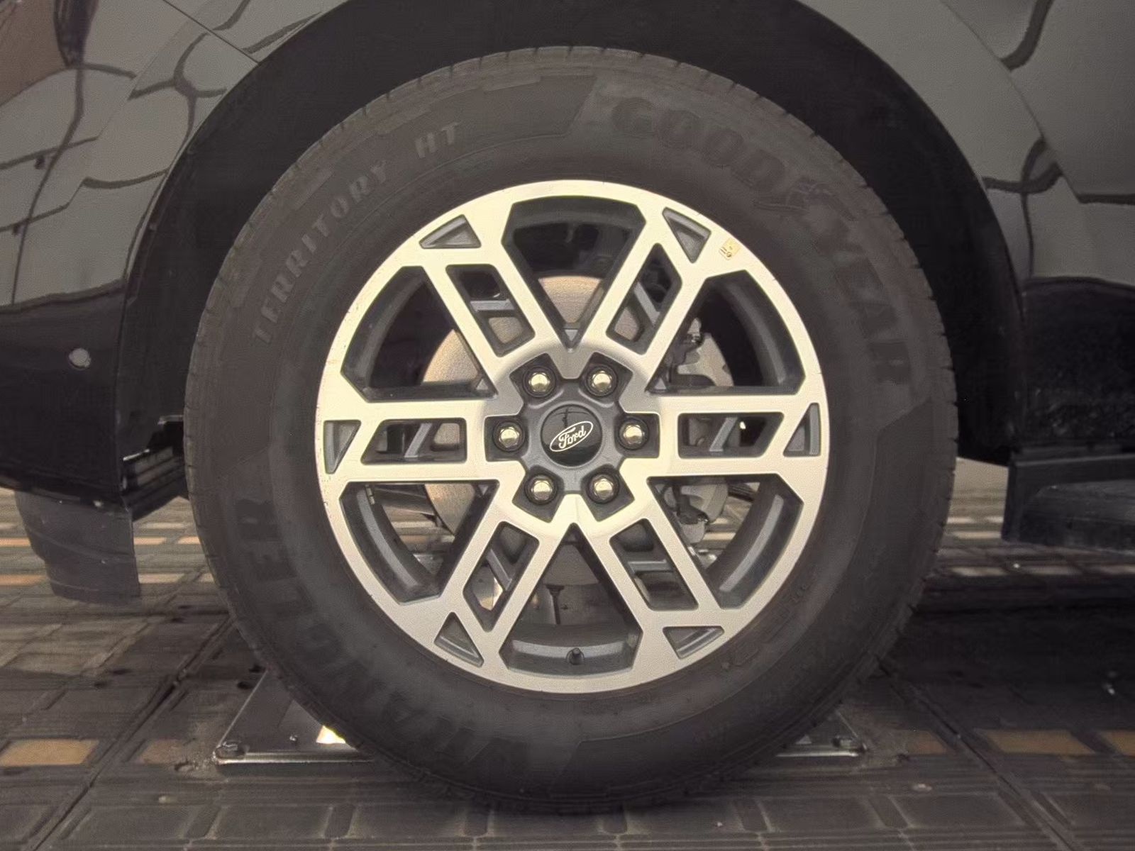 FORD EXPEDITION - 10