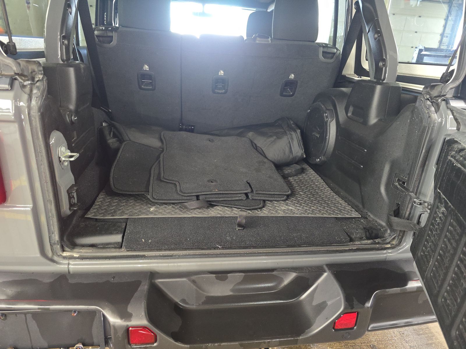 2021 Jeep Wrangler Unlimited Sahara AWD