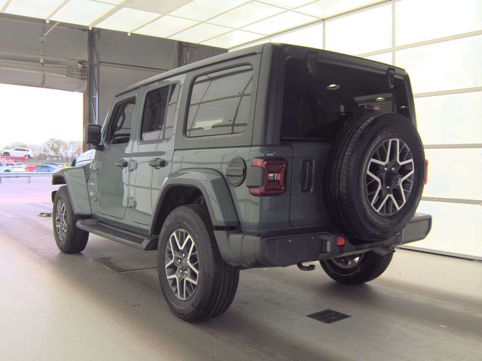 2024 Jeep Wrangler Sahara AWD
