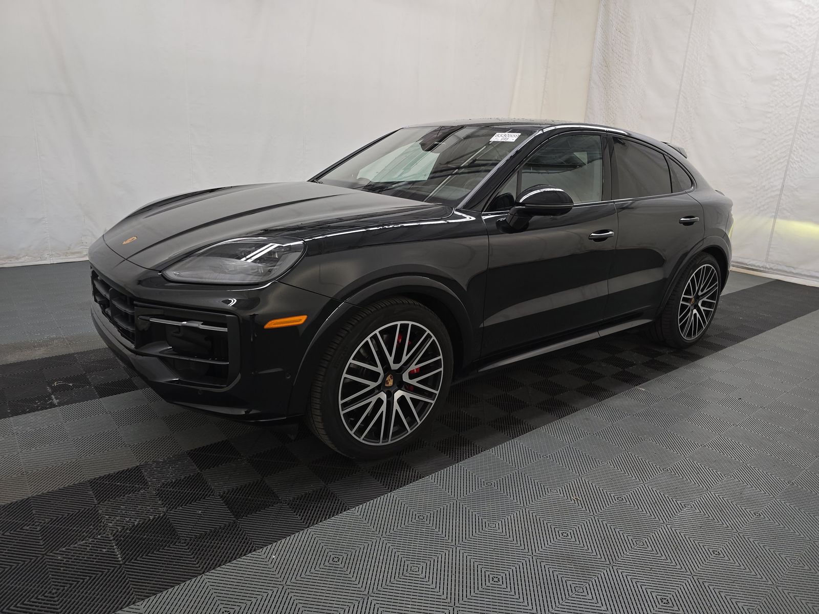 PORSCHE CAYENNE - 1
