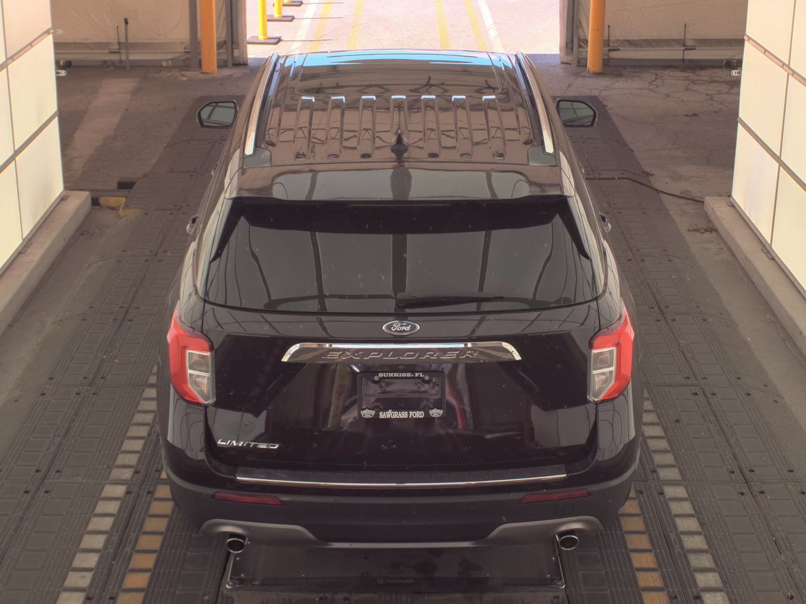 FORD EXPLORER - 7