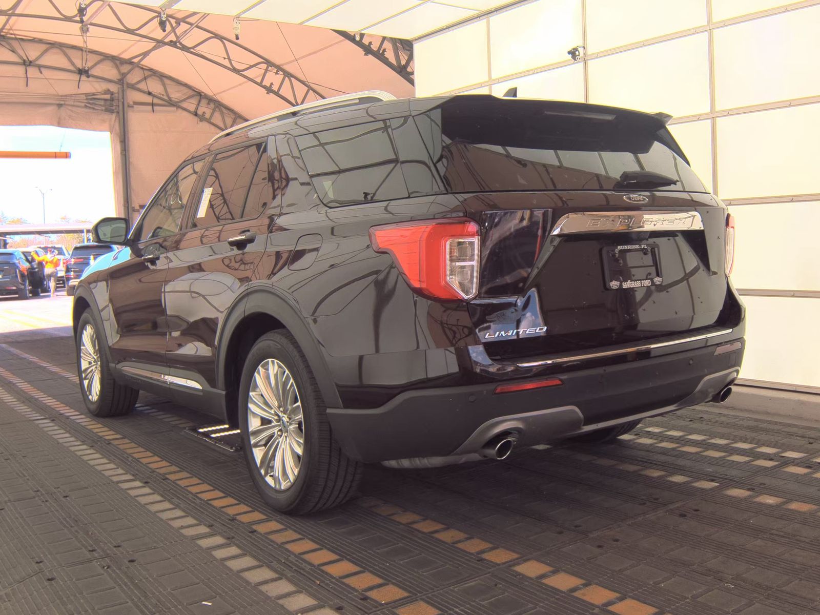 FORD EXPLORER - 9