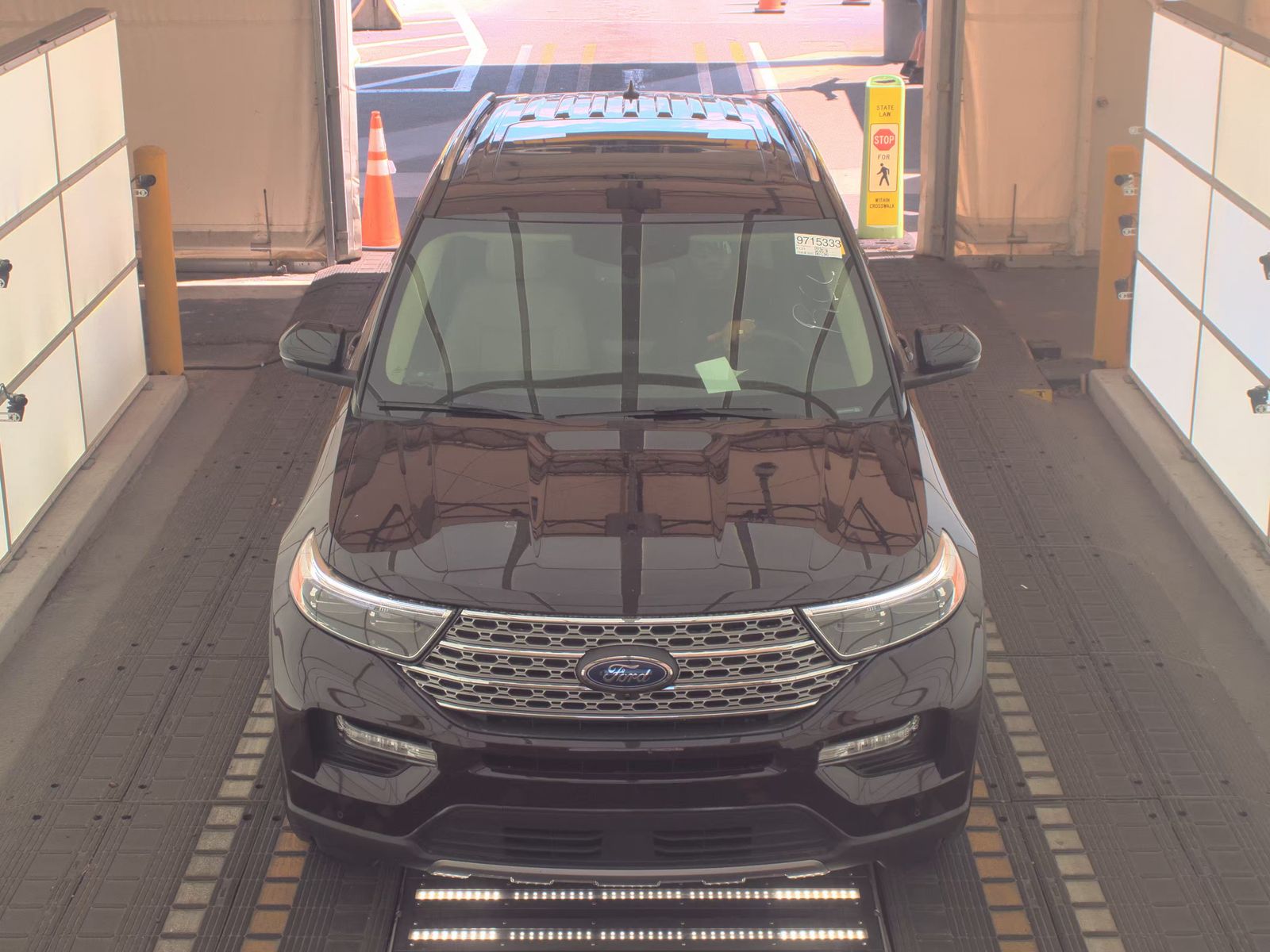FORD EXPLORER - 3