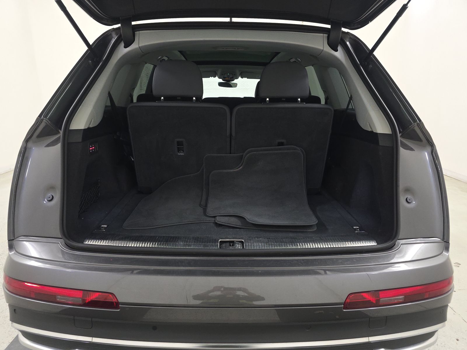 2023 Audi Q7 Premium AWD