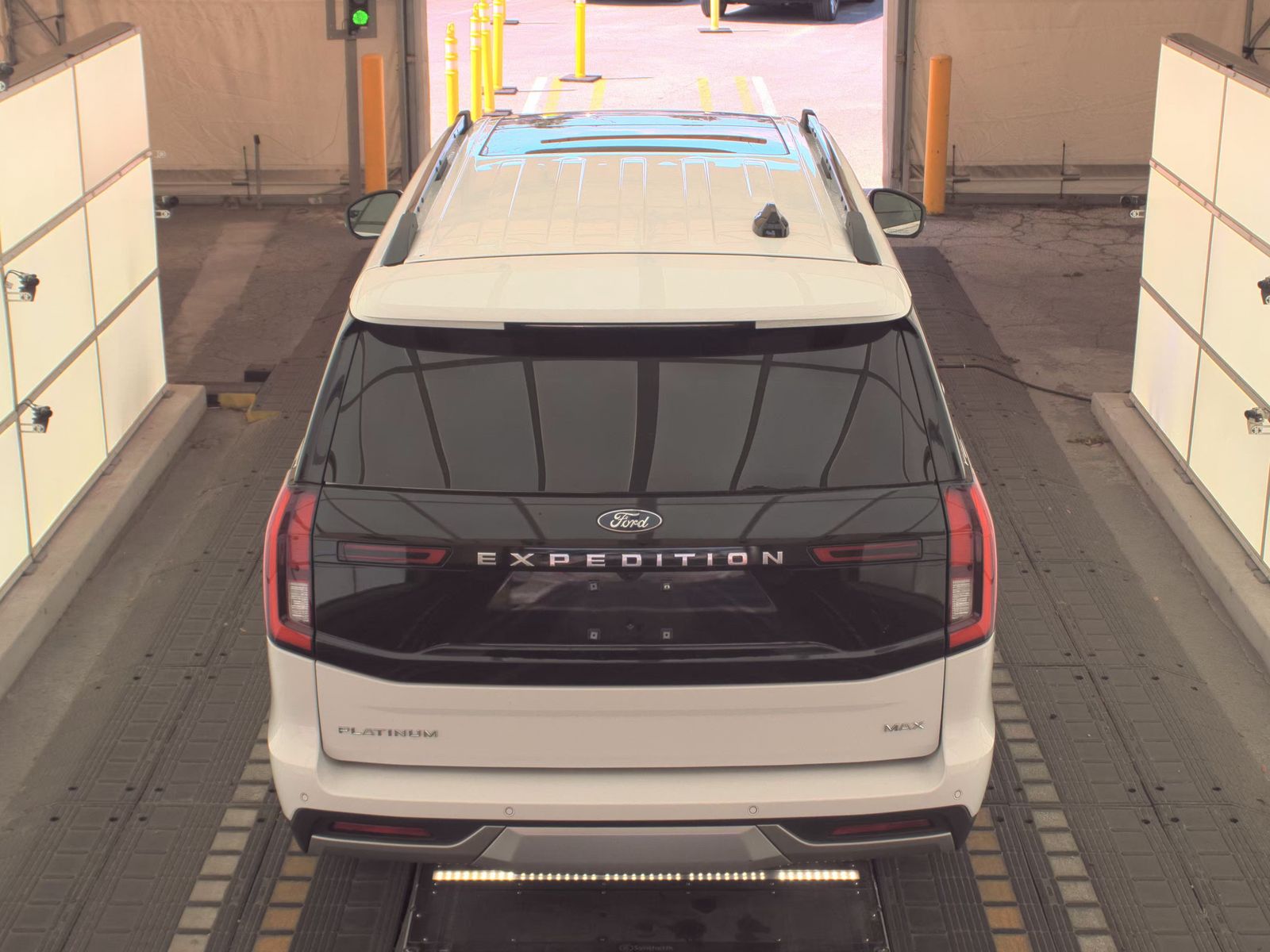 FORD EXPEDITION MAX - 7