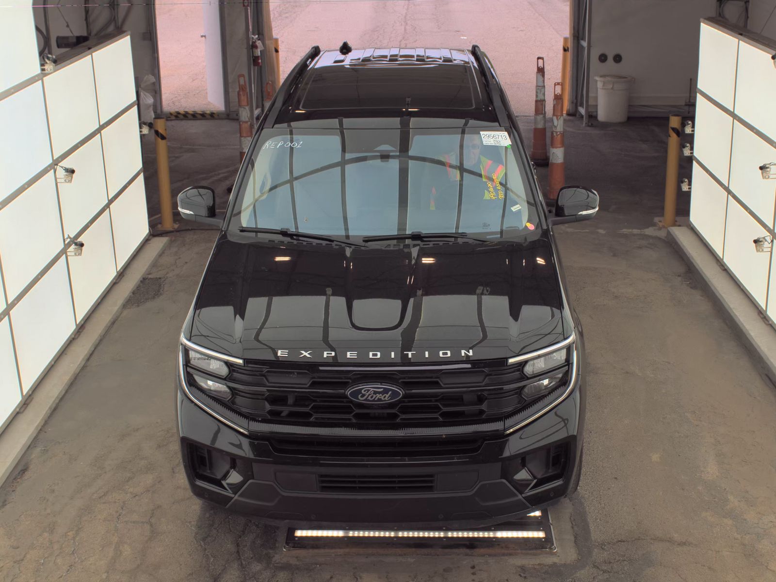 FORD EXPEDITION - 3