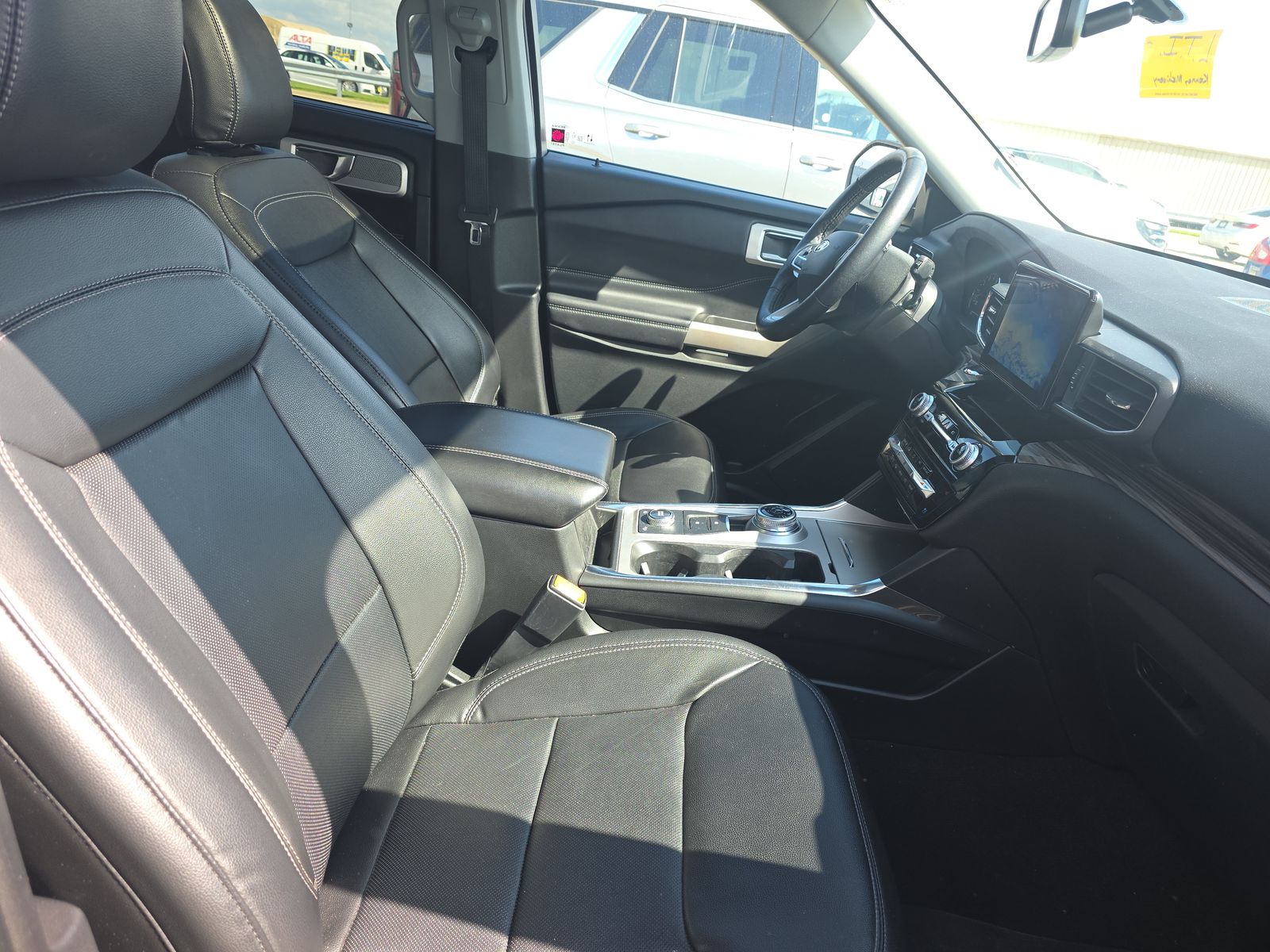 FORD EXPLORER - 9