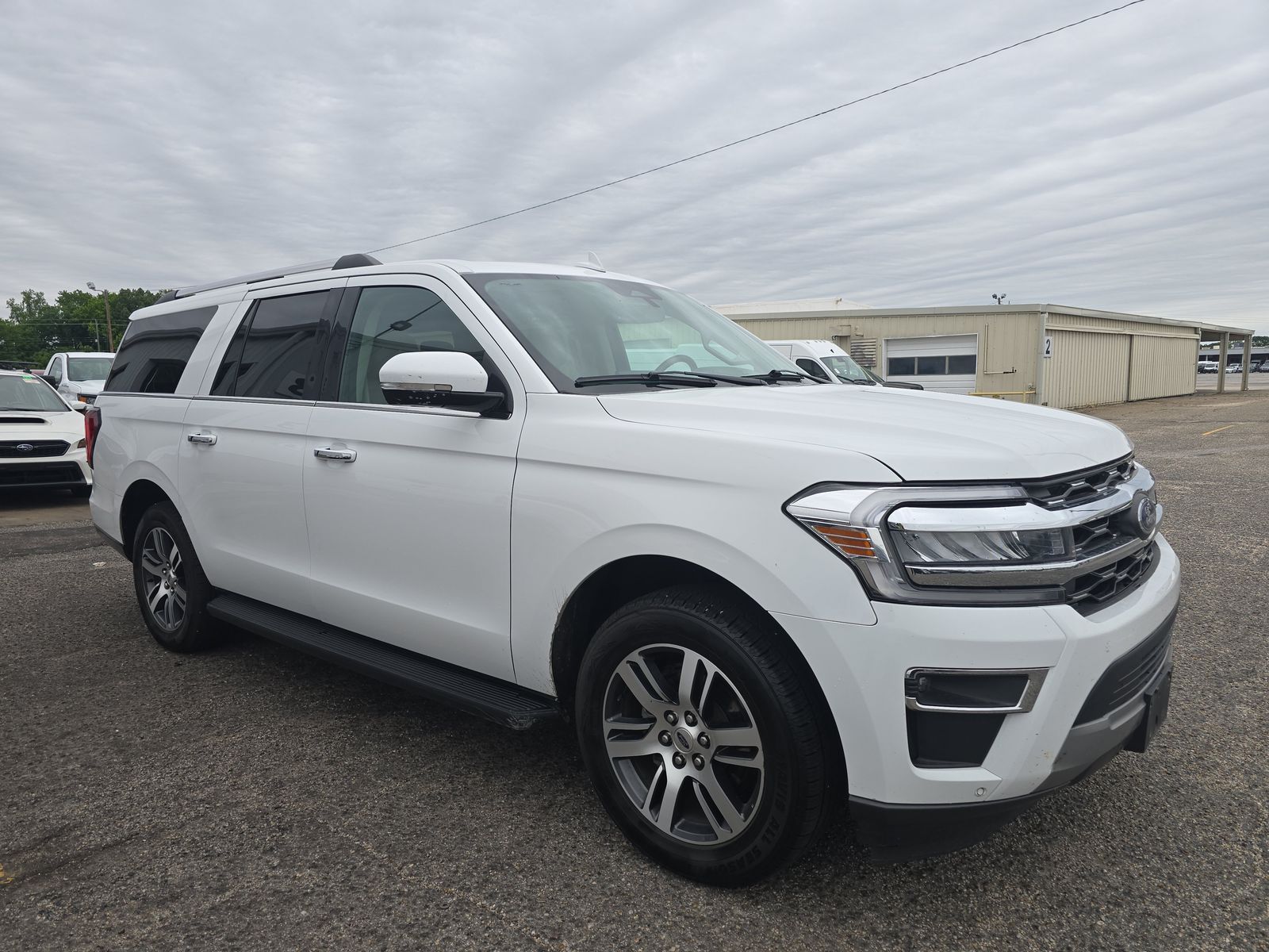 FORD EXPEDITION MAX - 4