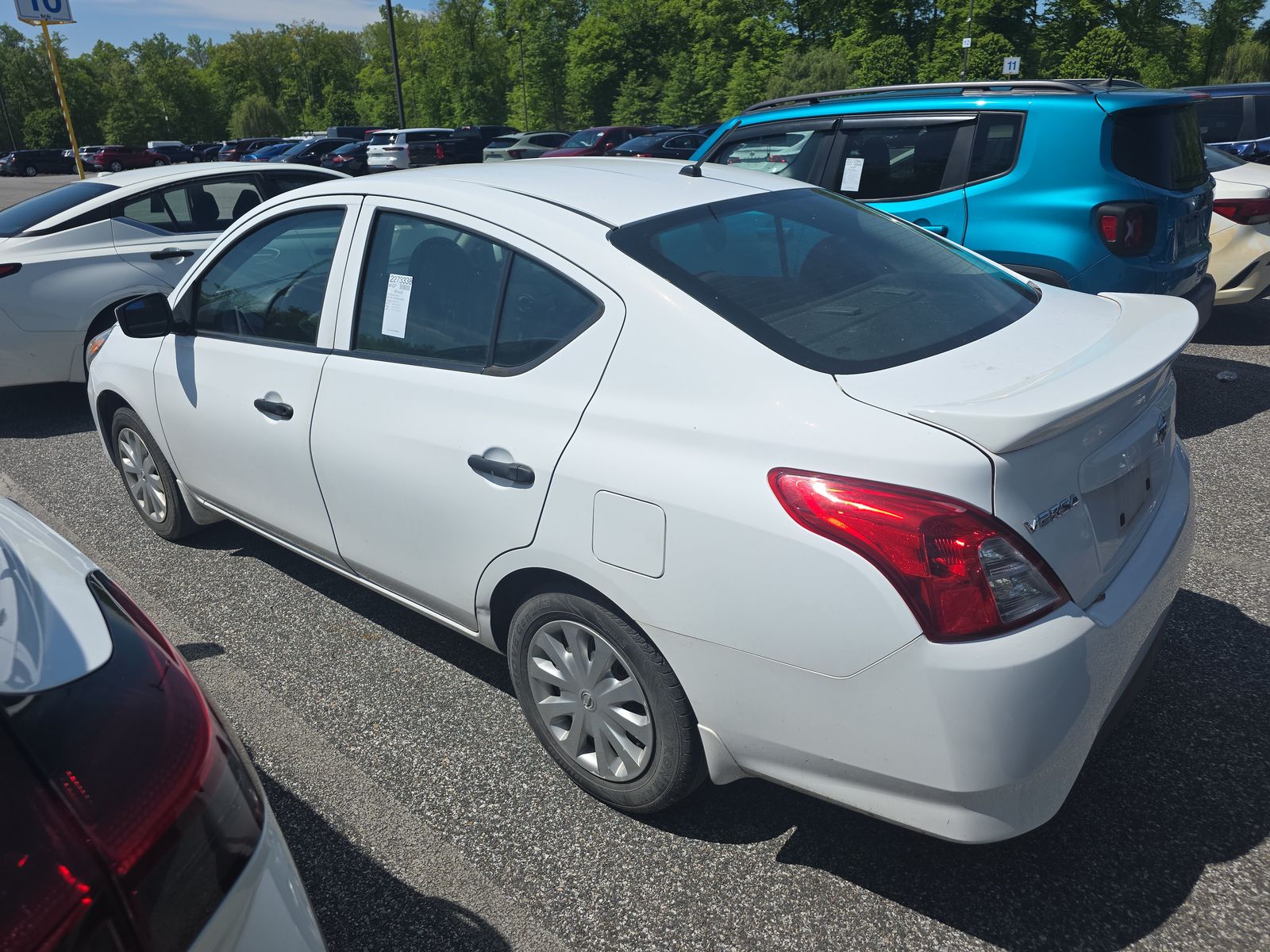NISSAN VERSA - 7