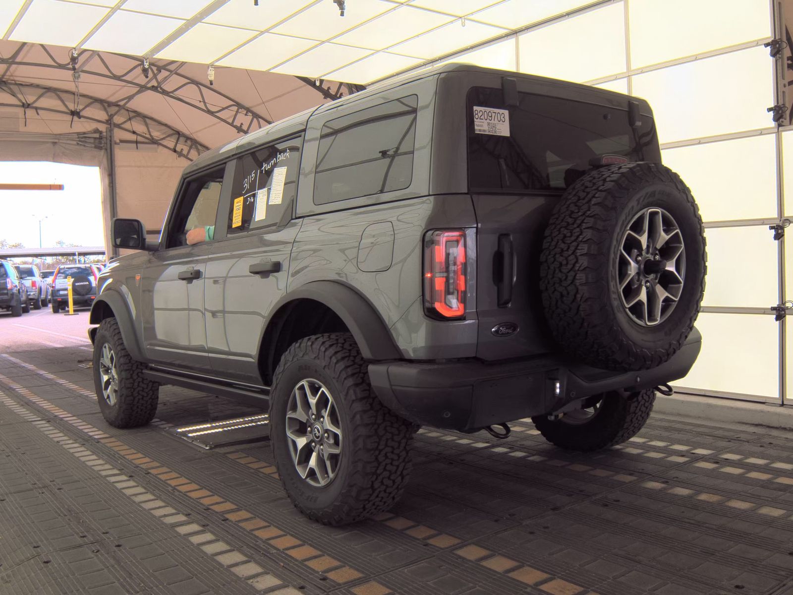 FORD BRONCO - 3