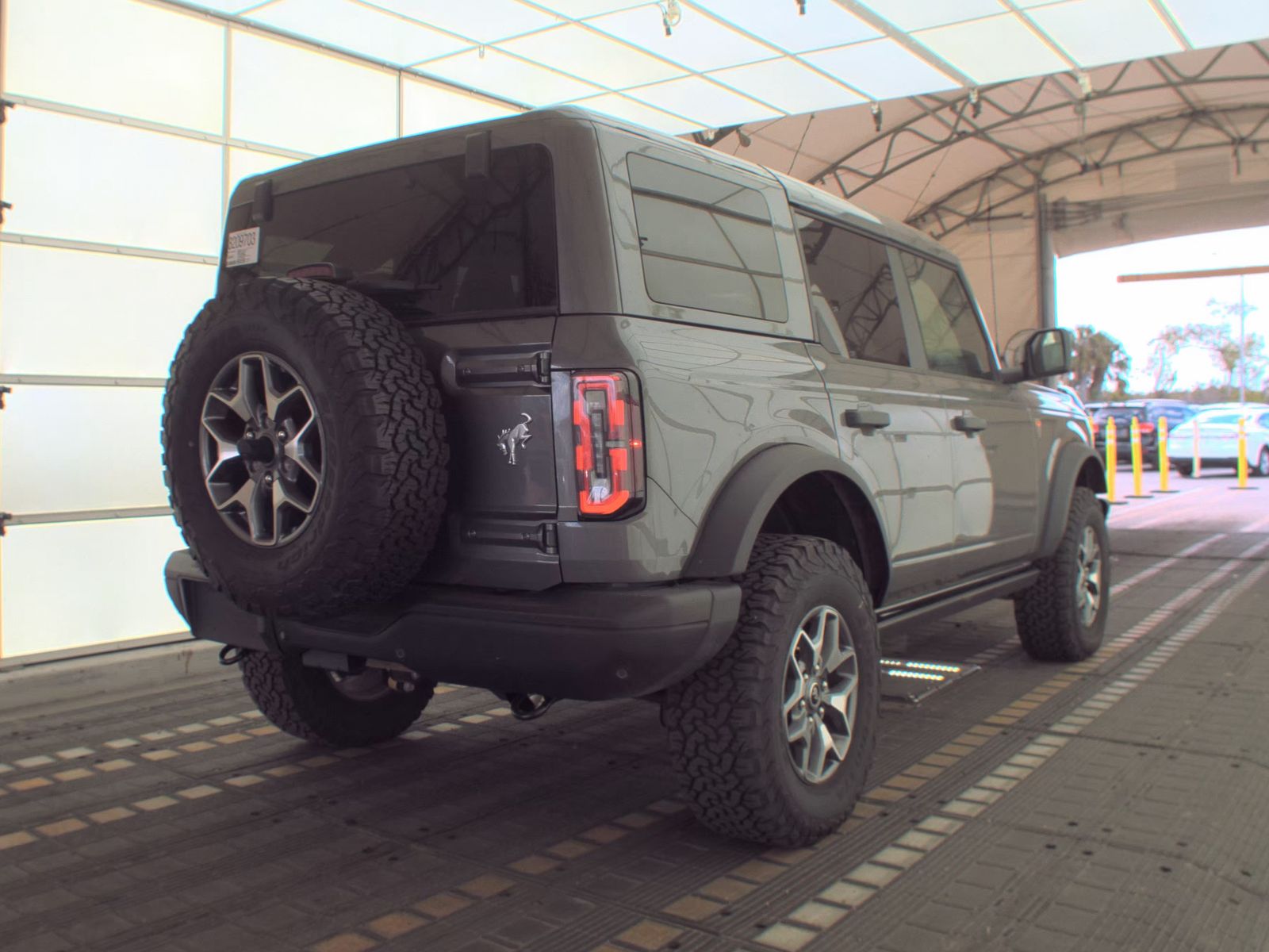 FORD BRONCO - 5