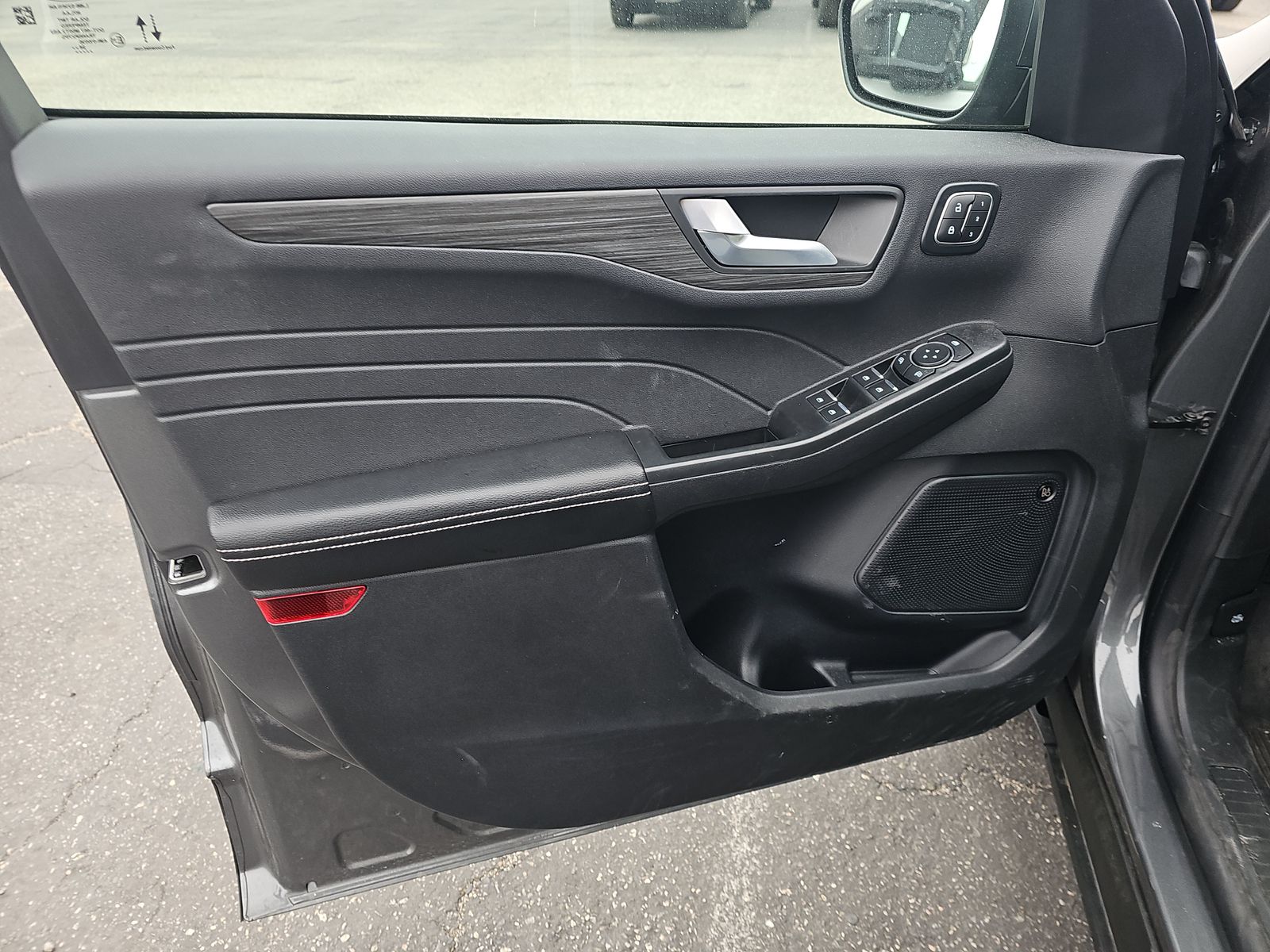 FORD ESCAPE - 10