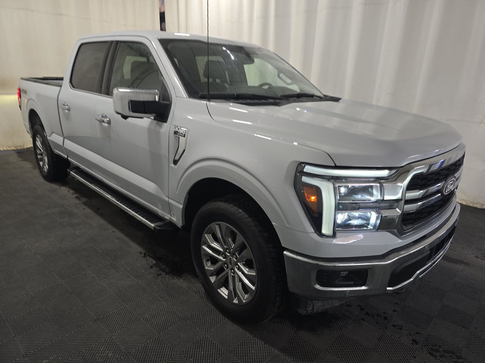 FORD F-150 - 4
