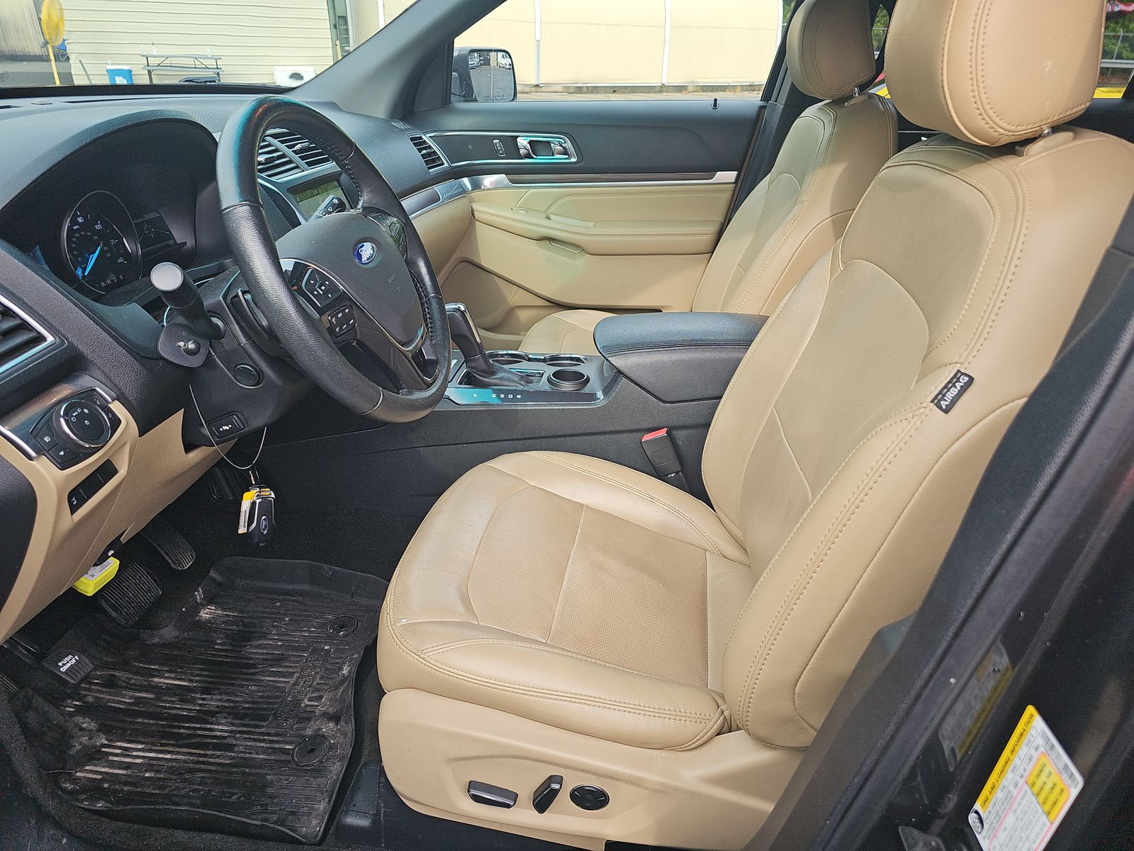 FORD EXPLORER - 8