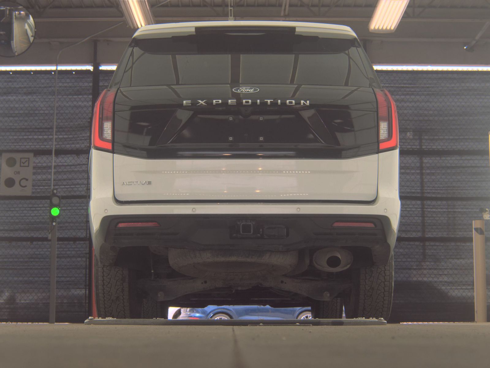 FORD EXPEDITION - 8