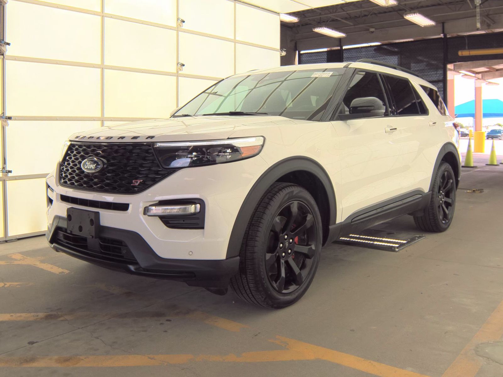 FORD EXPLORER - 1
