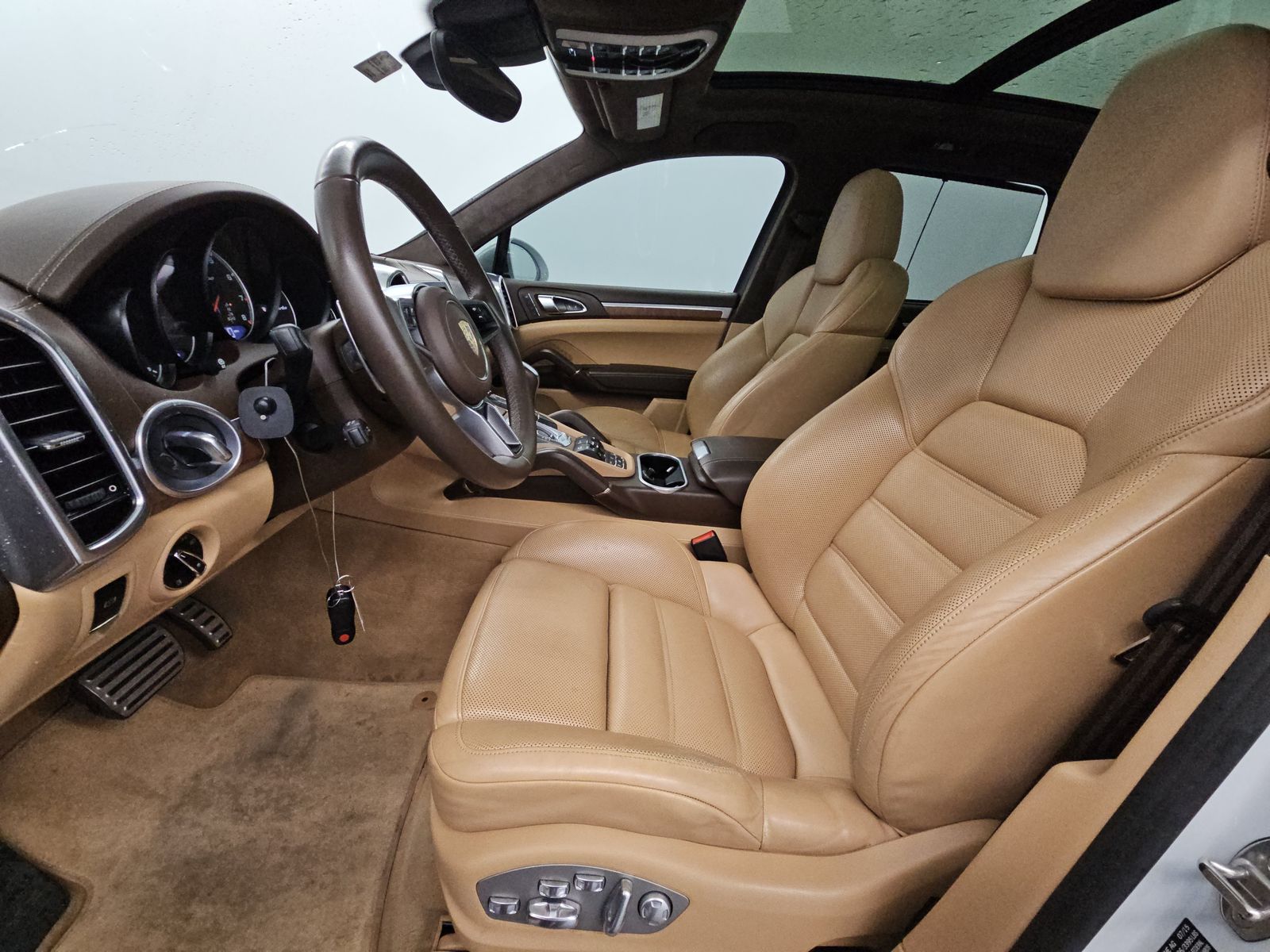 PORSCHE CAYENNE - 8