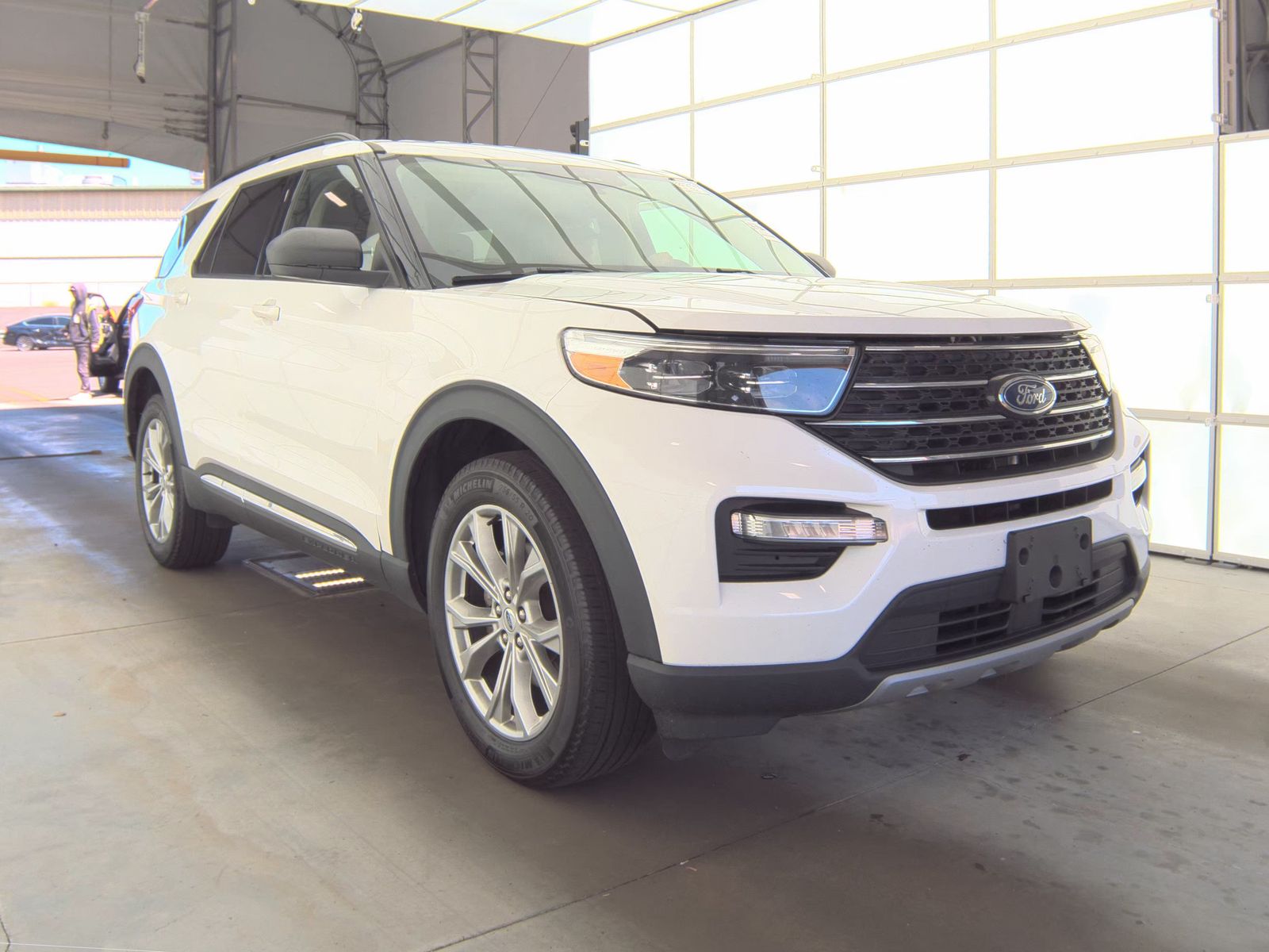 FORD EXPLORER - 5