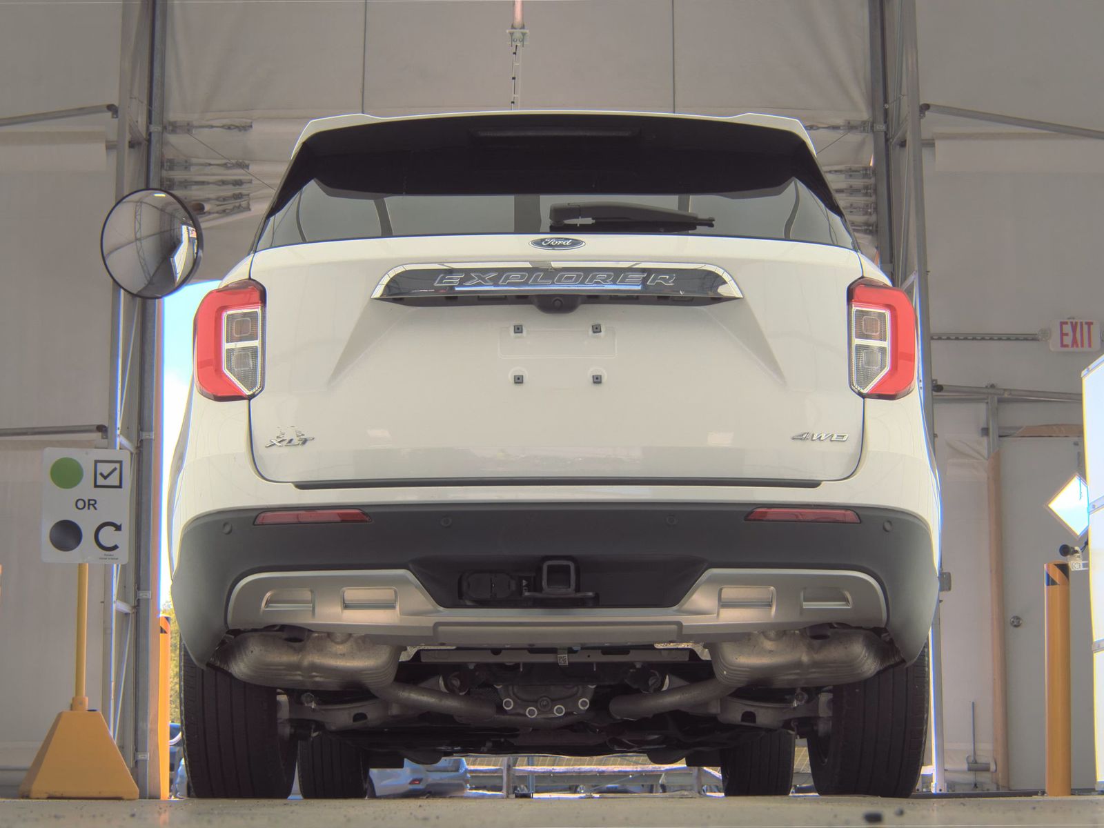 FORD EXPLORER - 8