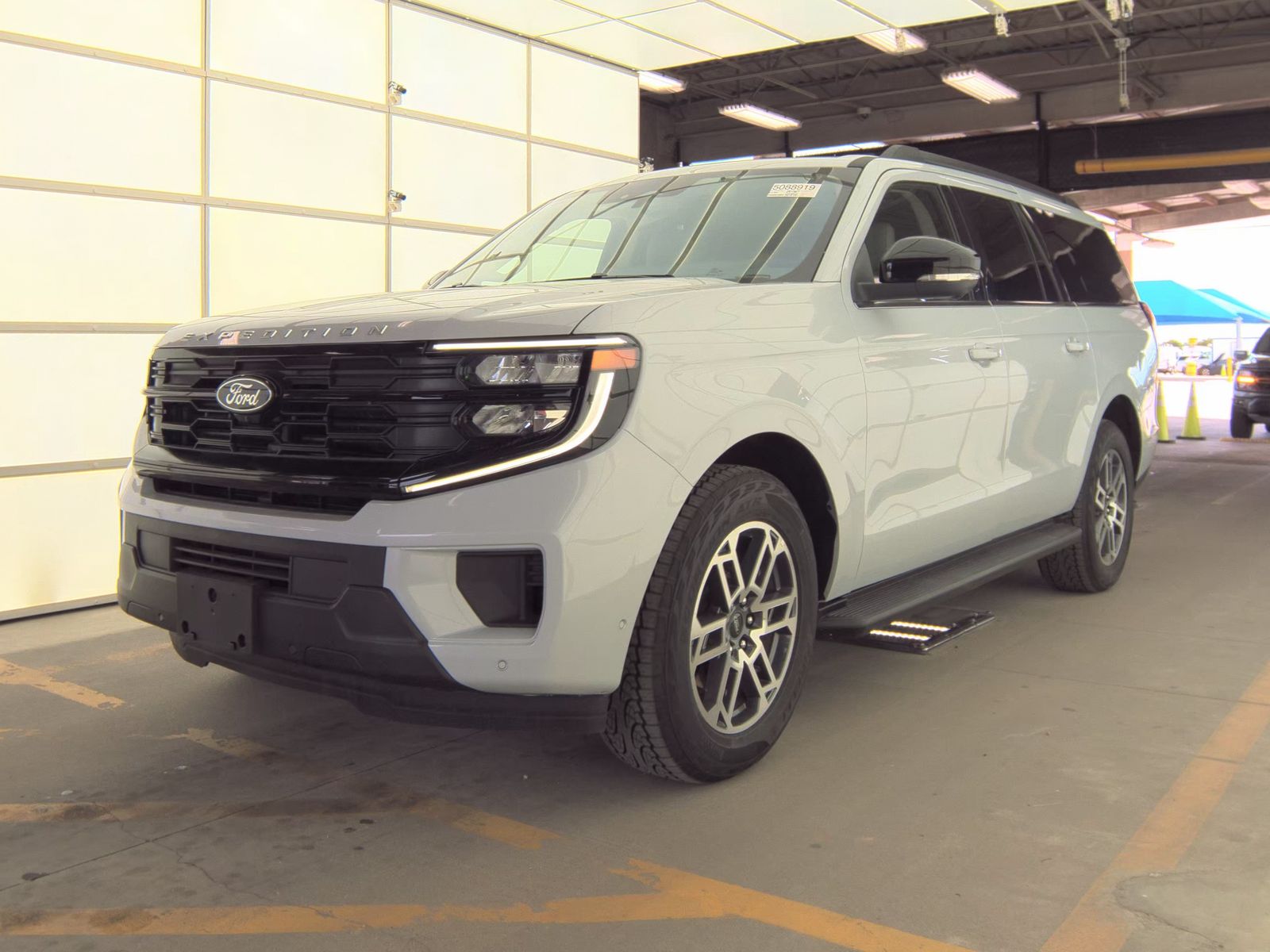 FORD EXPEDITION MAX - 1