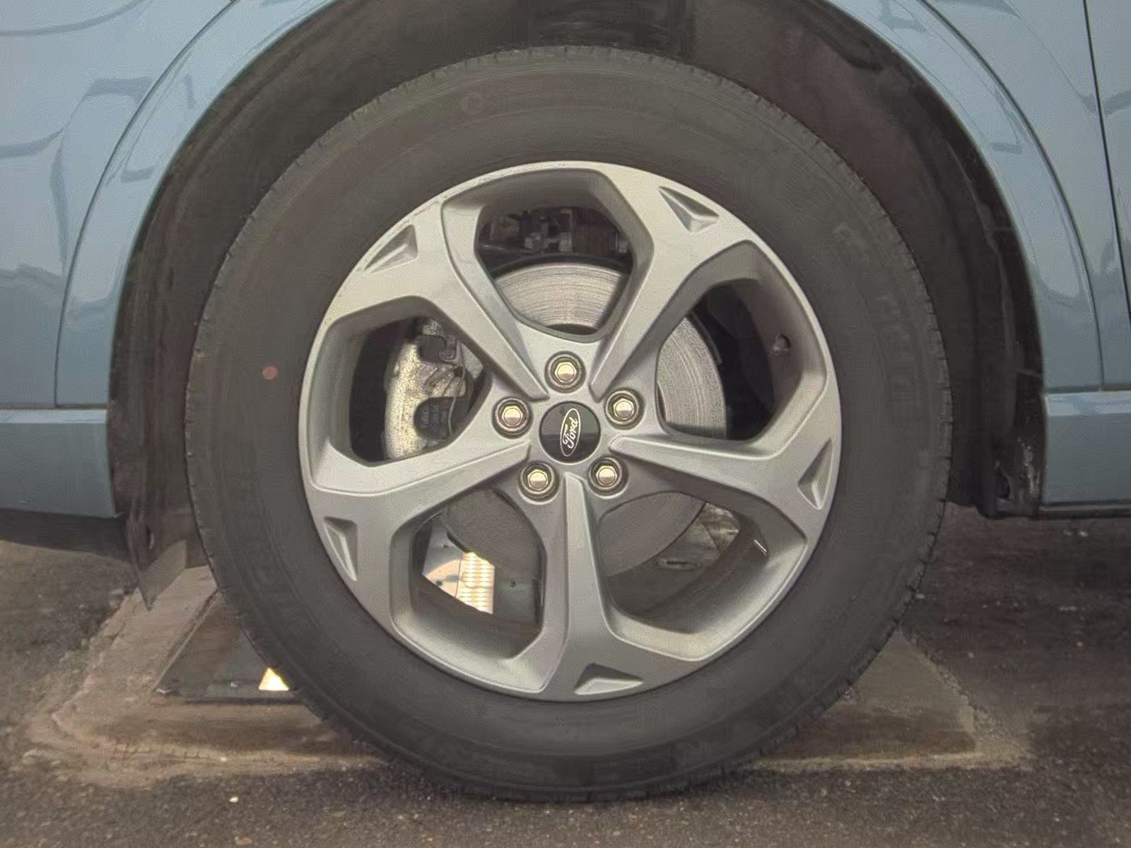 FORD ESCAPE - 10