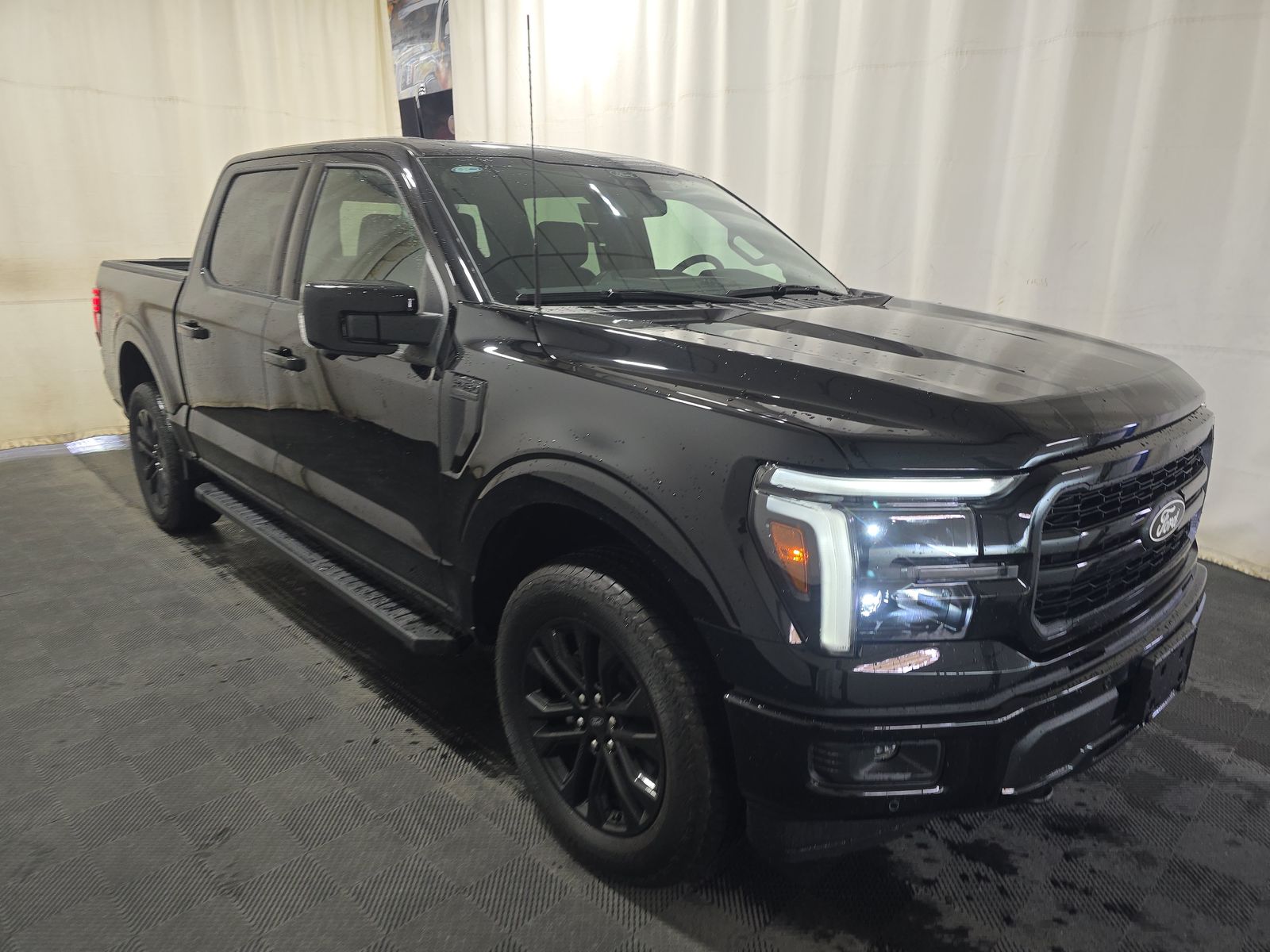 FORD F-150 - 4