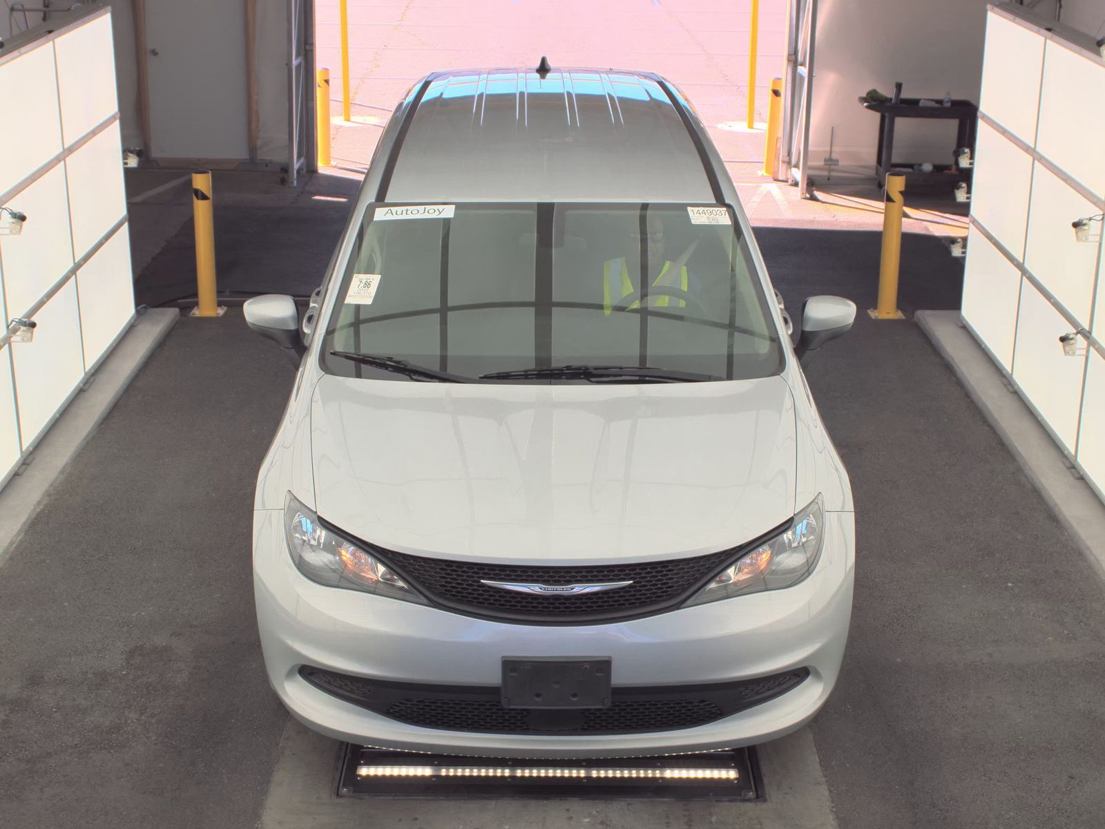 CHRYSLER VOYAGER - 3