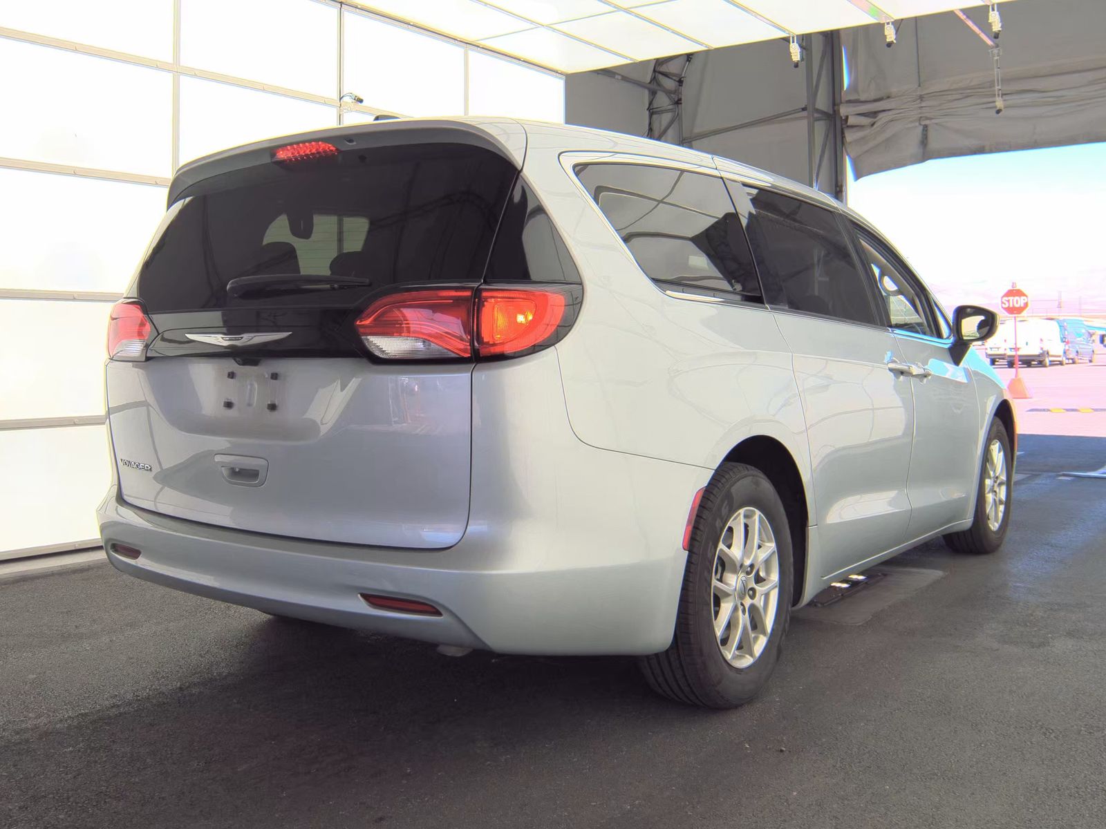 CHRYSLER VOYAGER - 5