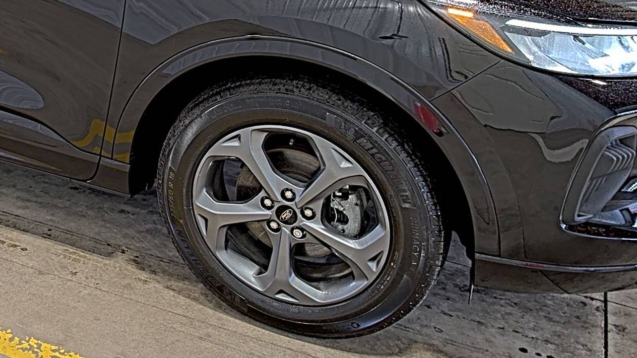 FORD ESCAPE - 9