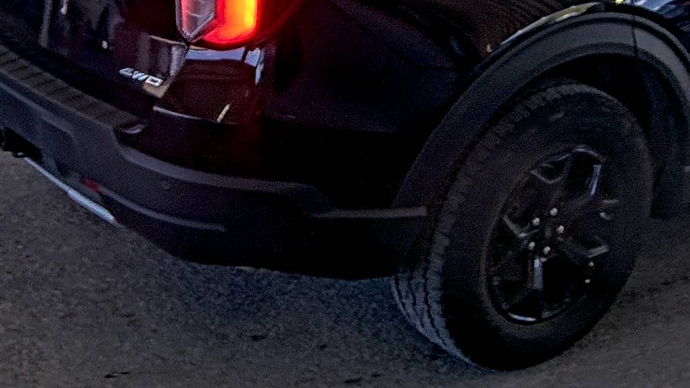FORD EXPLORER - 10
