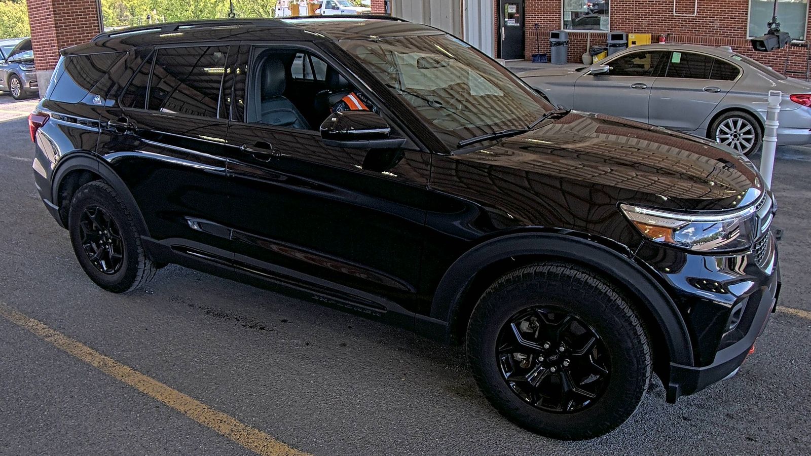 FORD EXPLORER - 4