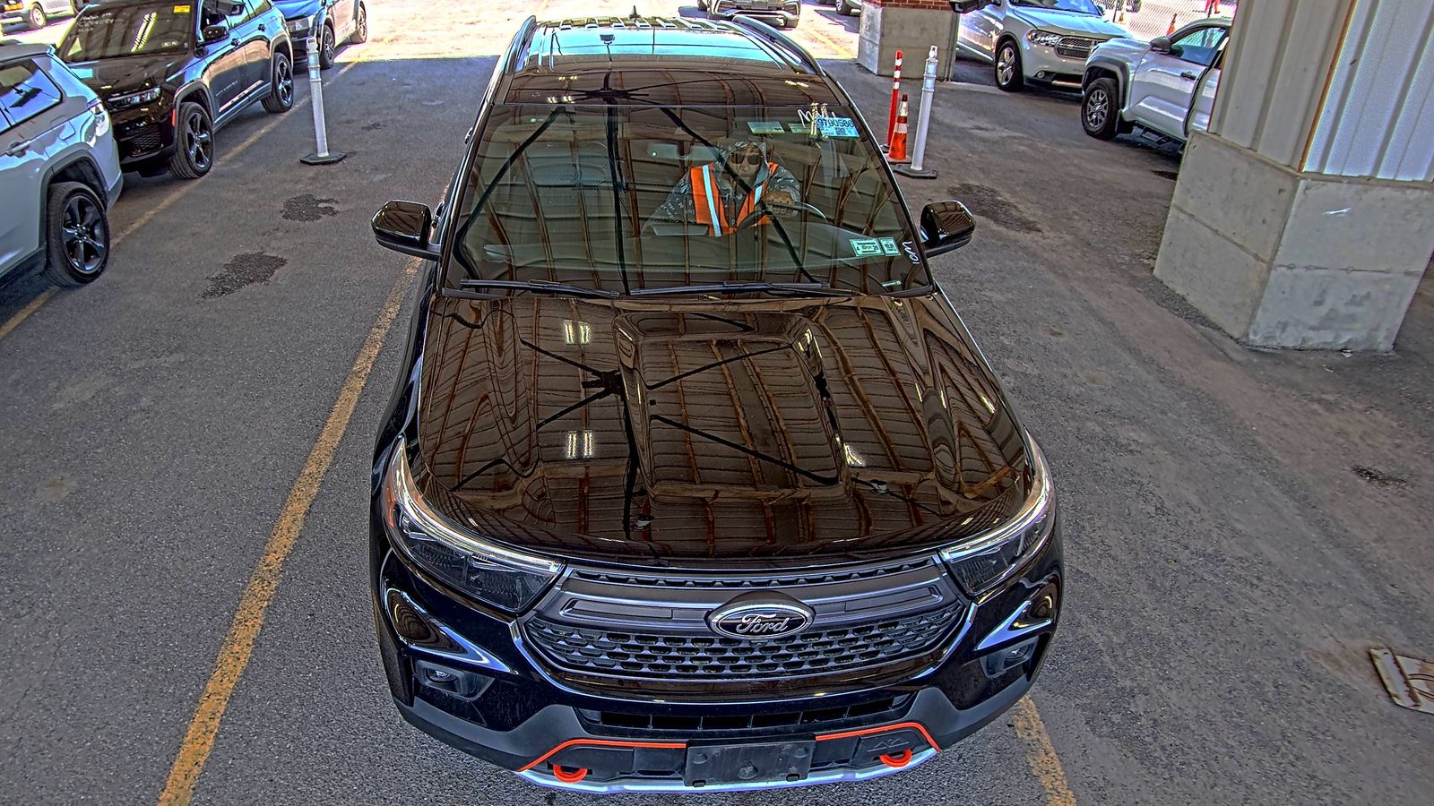 FORD EXPLORER - 3