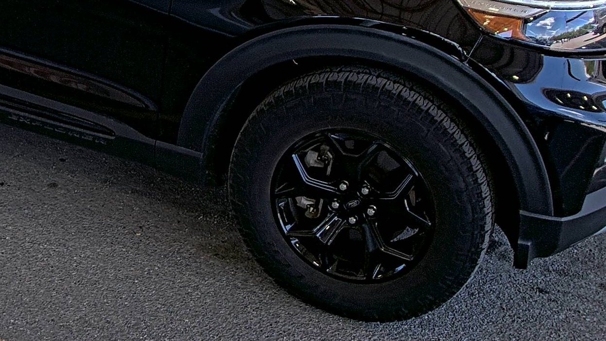 FORD EXPLORER - 9