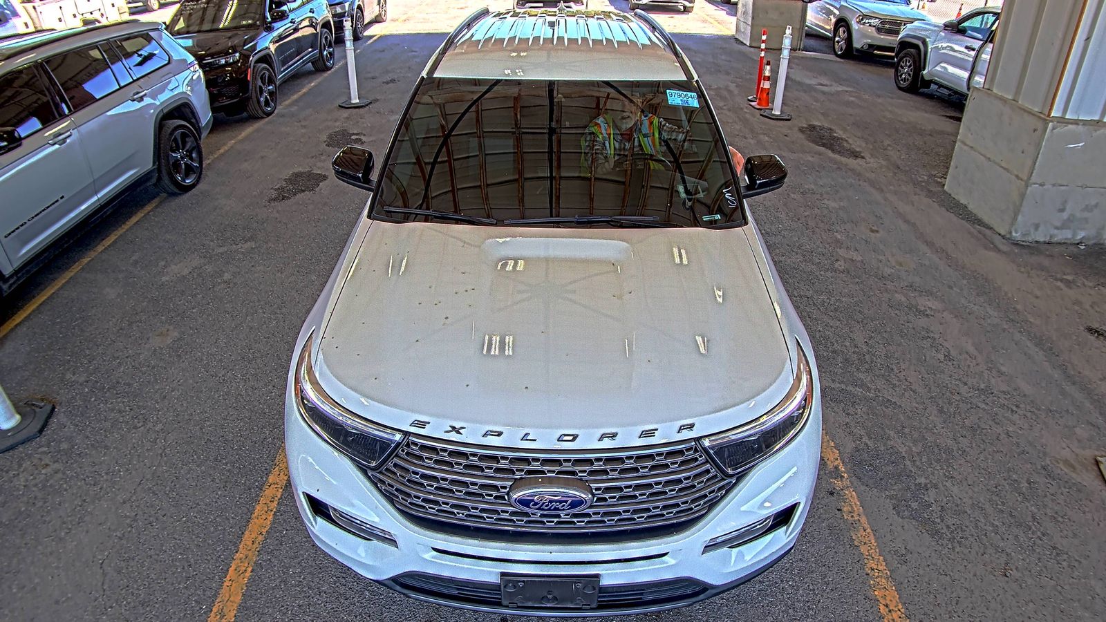 FORD EXPLORER - 3