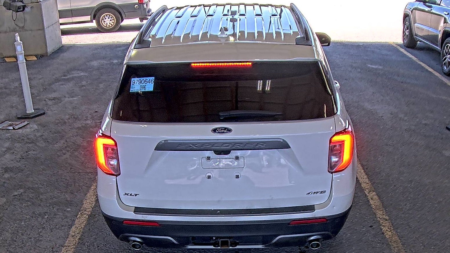 FORD EXPLORER - 6