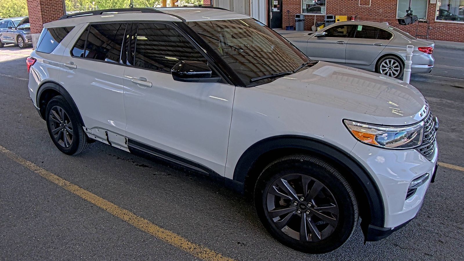 FORD EXPLORER - 4