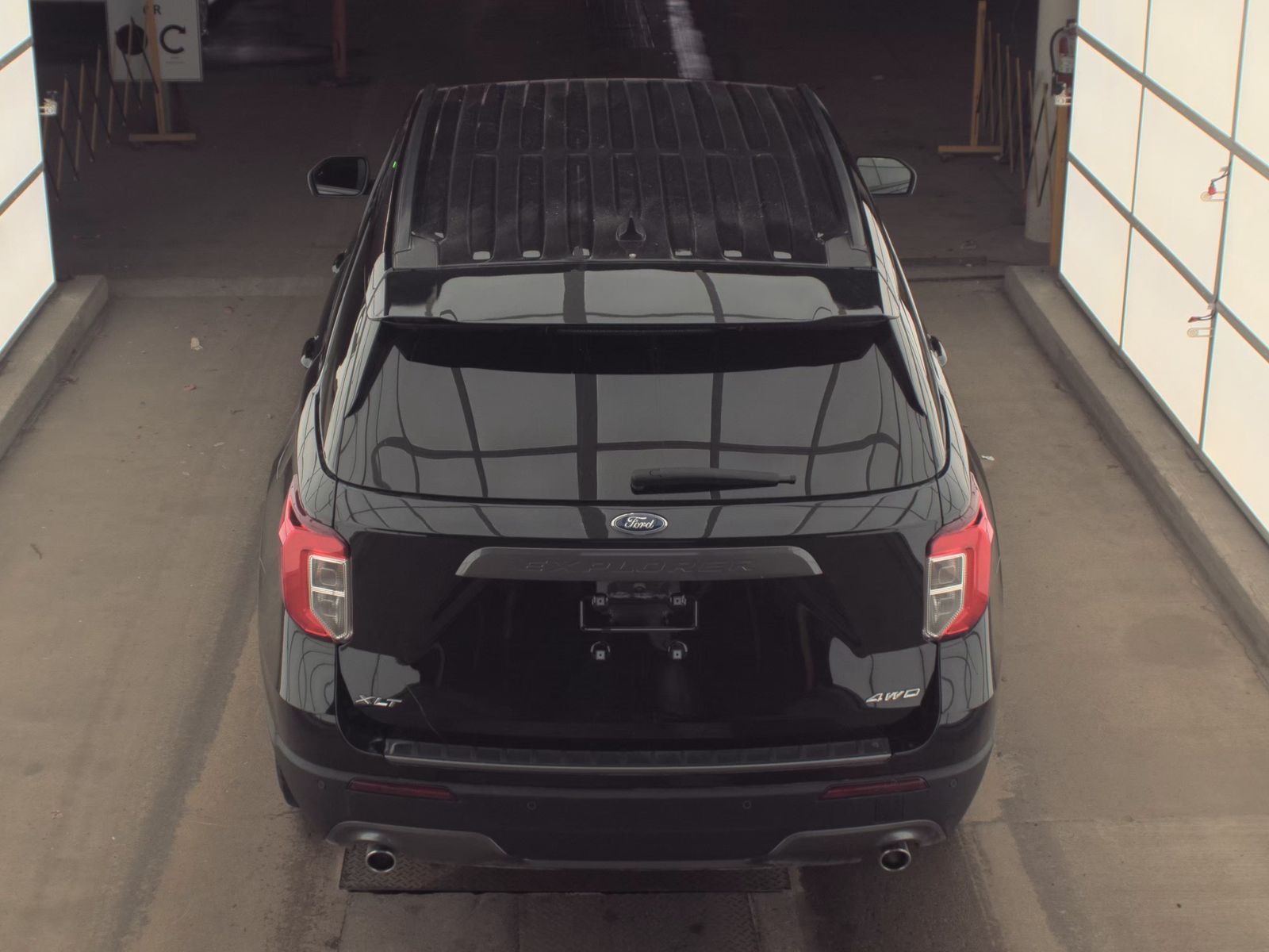 FORD EXPLORER - 7