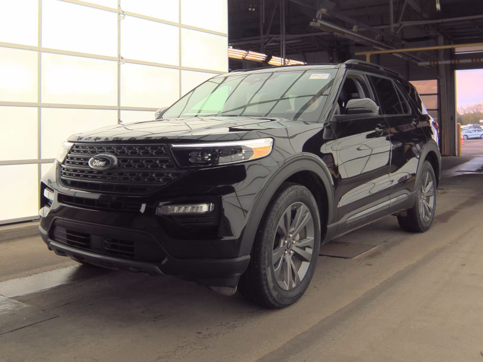 FORD EXPLORER - 1