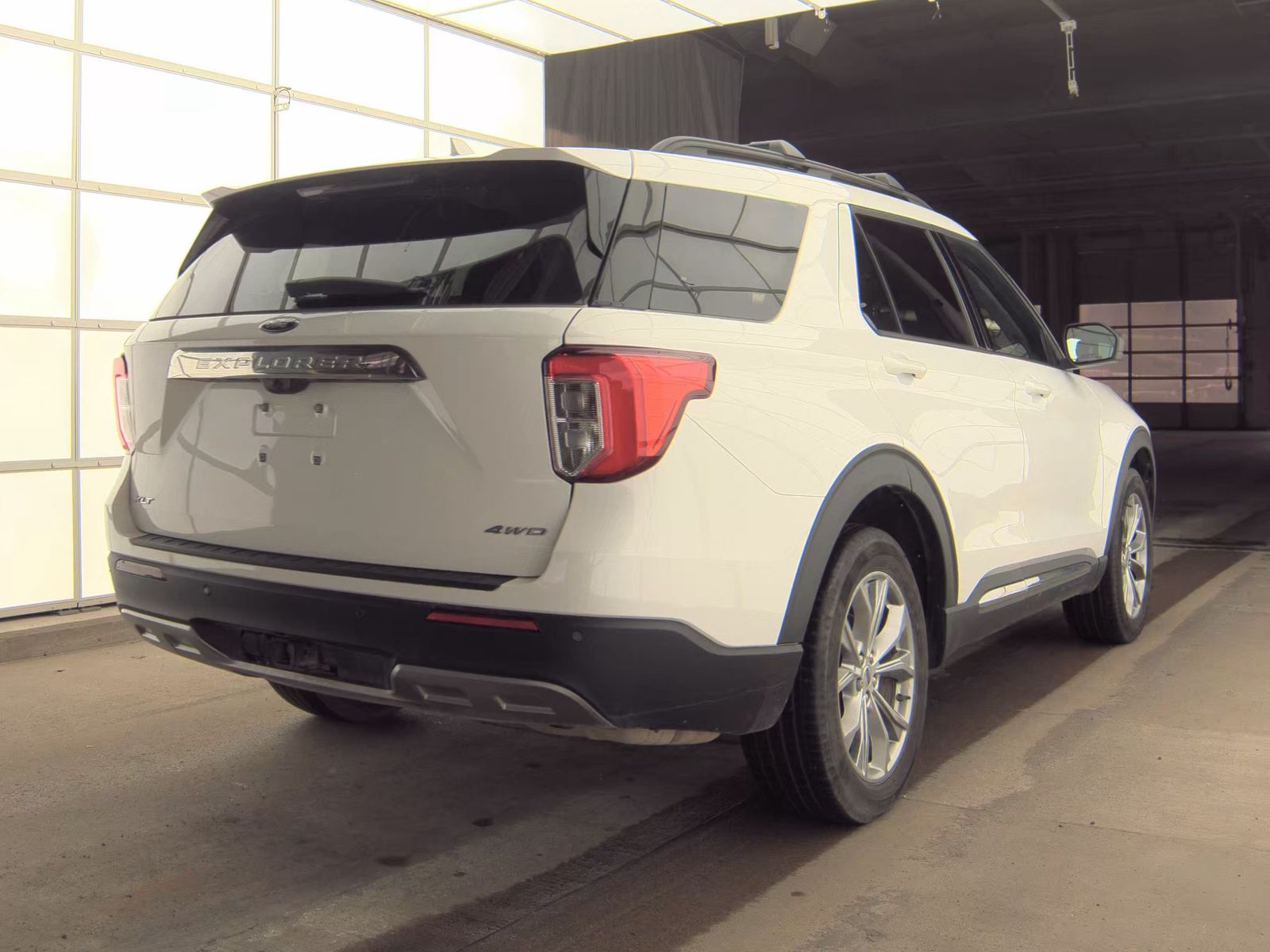 FORD EXPLORER - 6