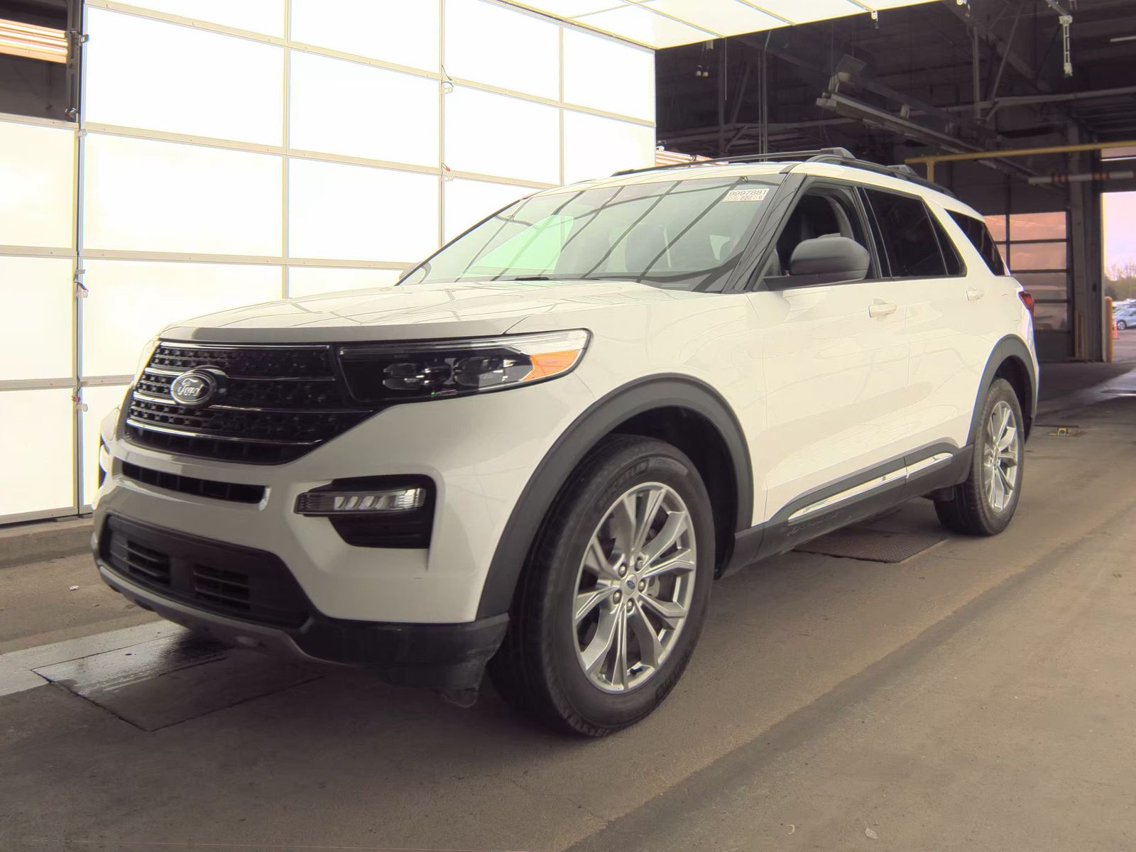 FORD EXPLORER - 1