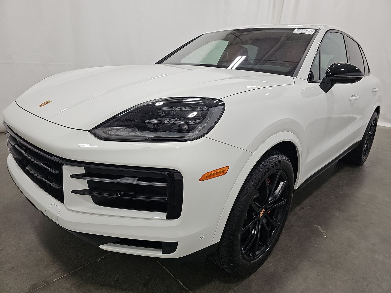 PORSCHE CAYENNE - 1