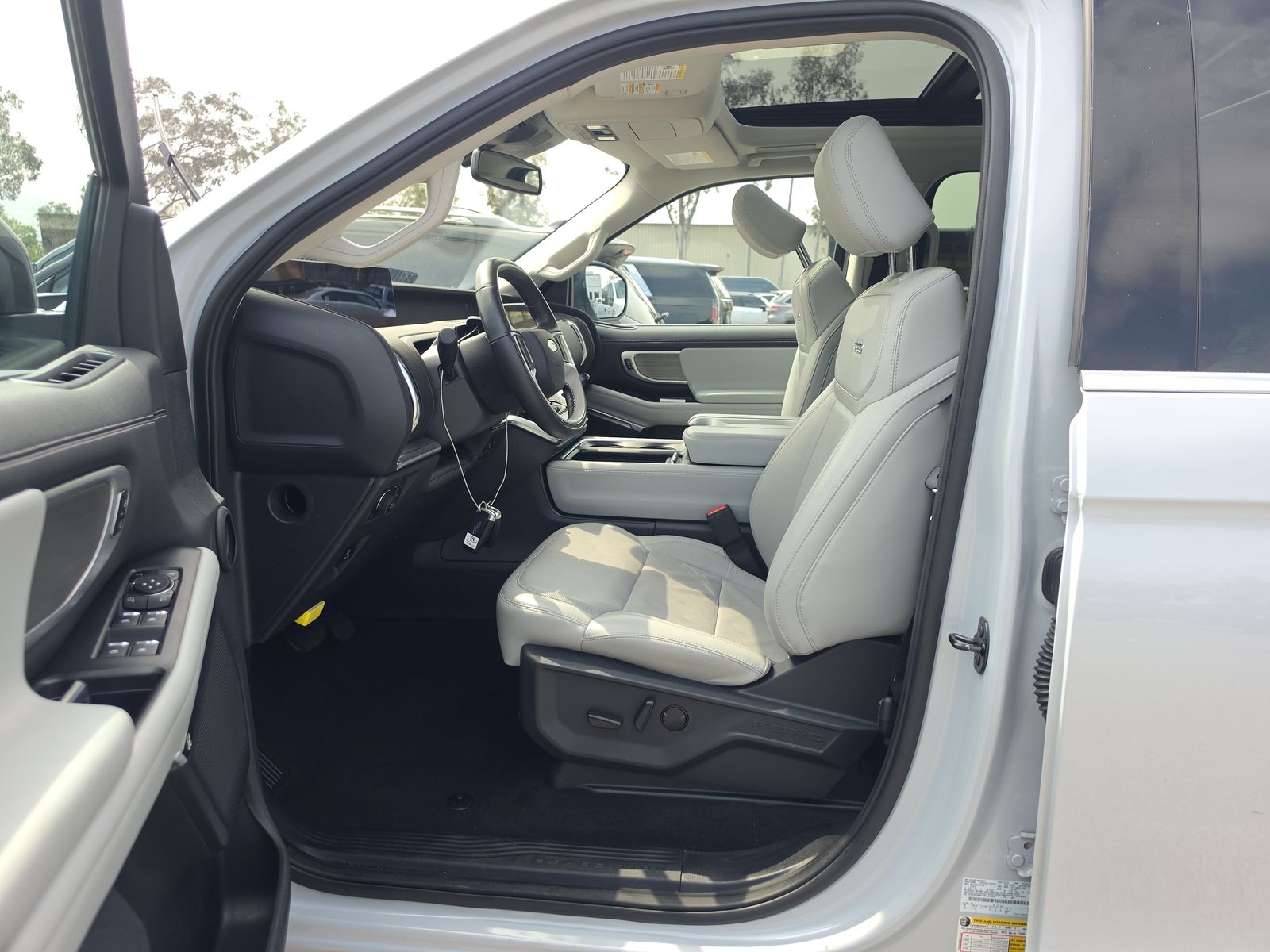 FORD EXPEDITION MAX - 8