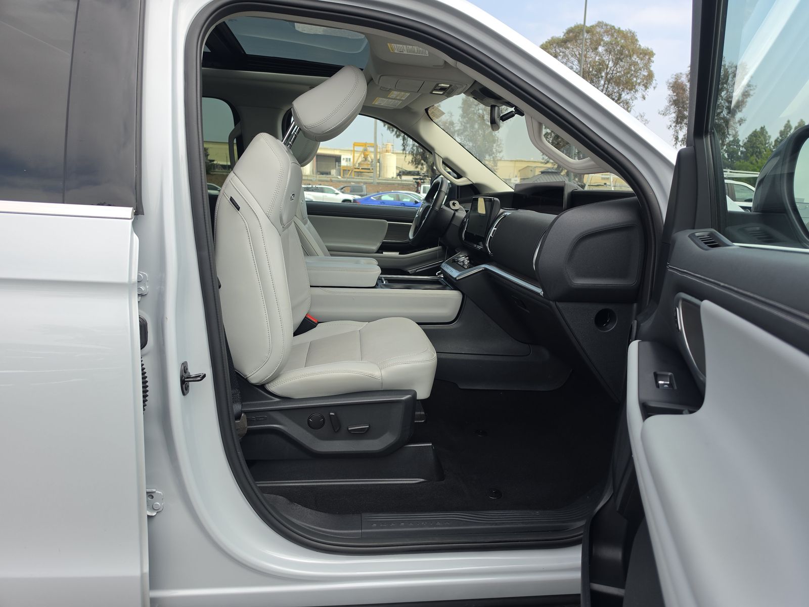 FORD EXPEDITION MAX - 9
